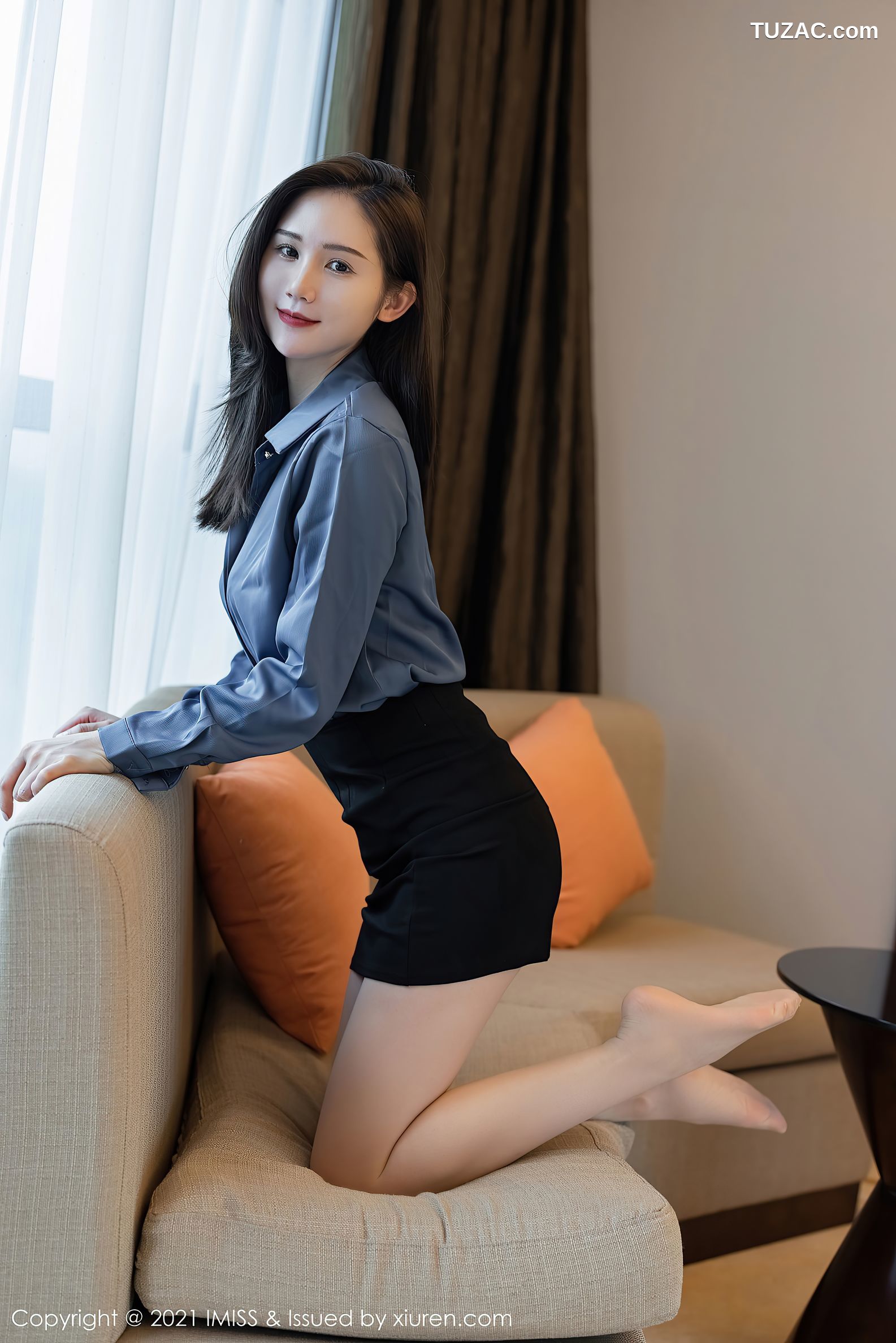 IMiss爱蜜社-577-Sisy思-都市OL主题灰衬衫黑短裙灰色内衣-2021.04.15