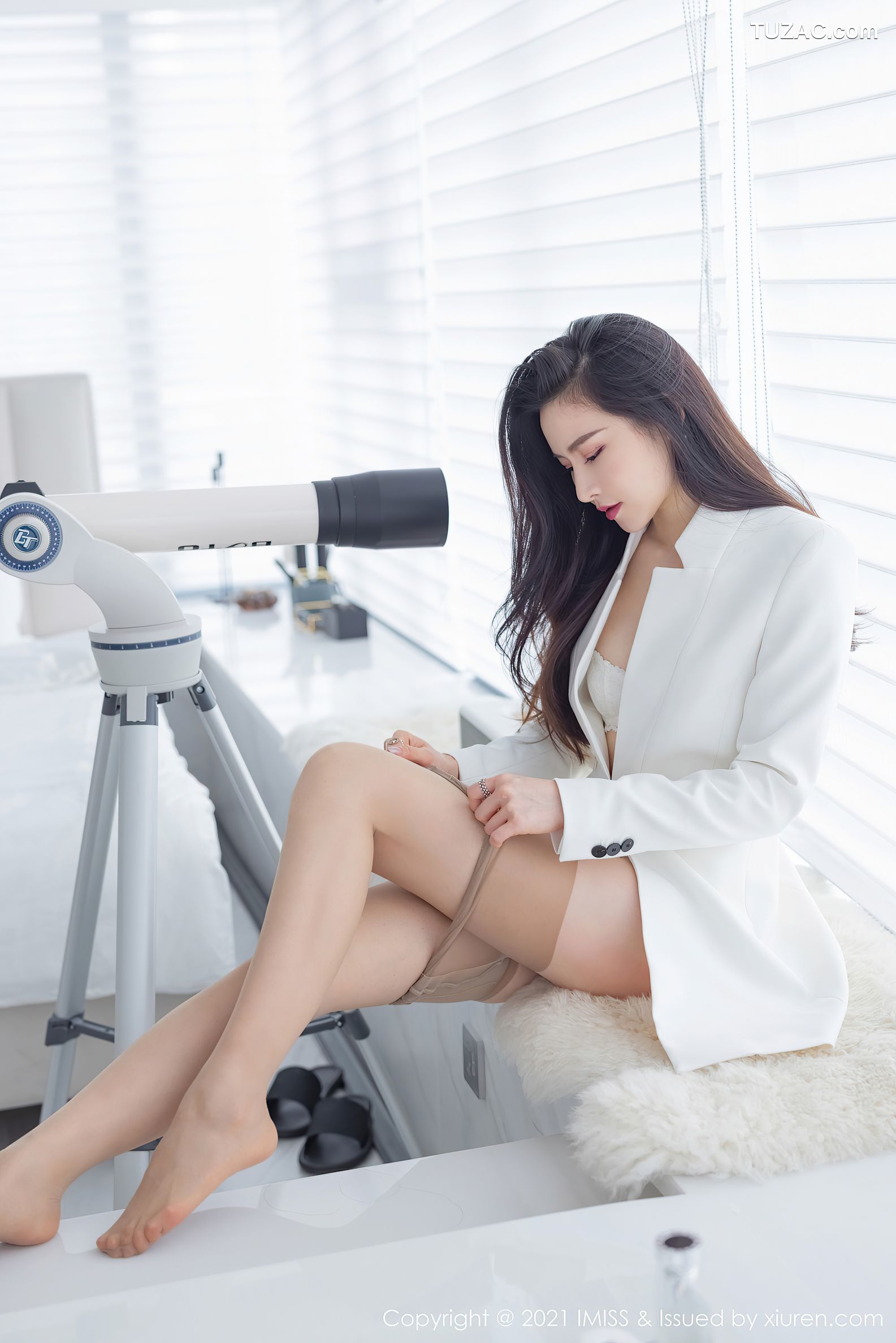 IMiss爱蜜社-594-Vanessa-白色外套白色内衣肉丝-2021.05.19