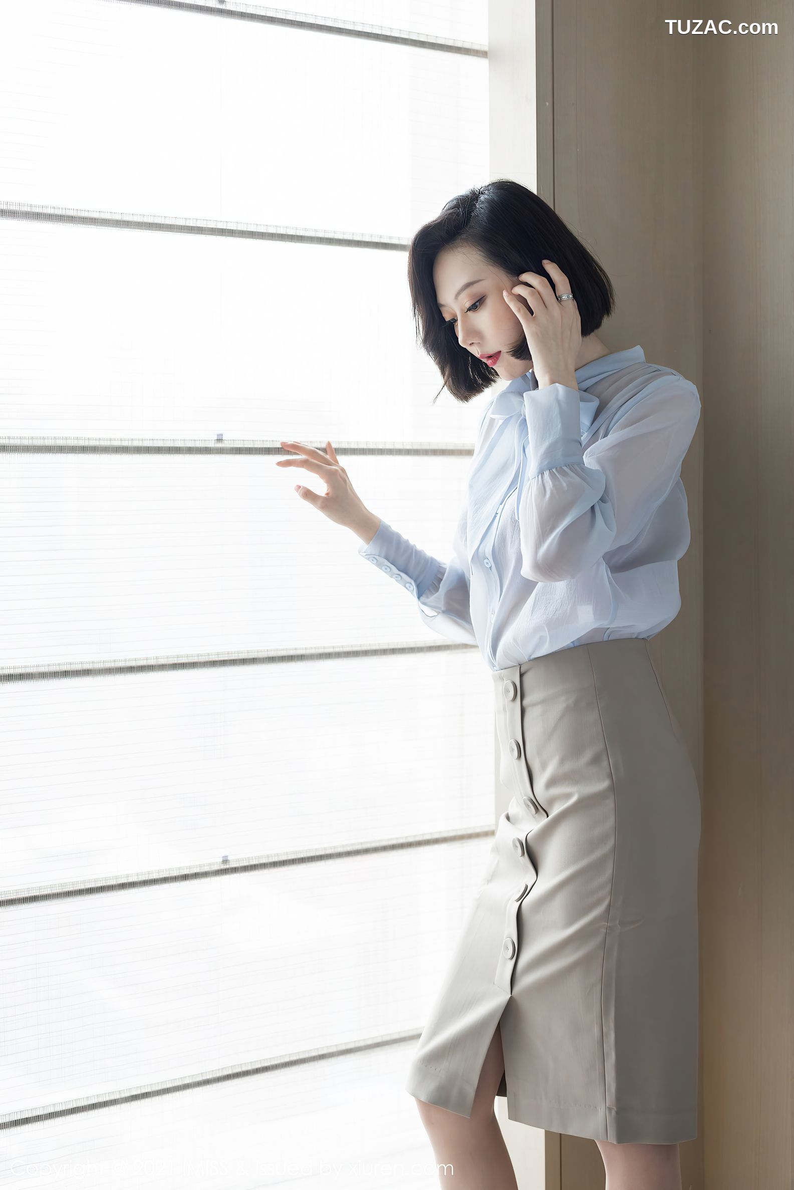 IMiss爱蜜社-605-艺轩-暖色调主题薄透衬衣肉丝-2021.06.21