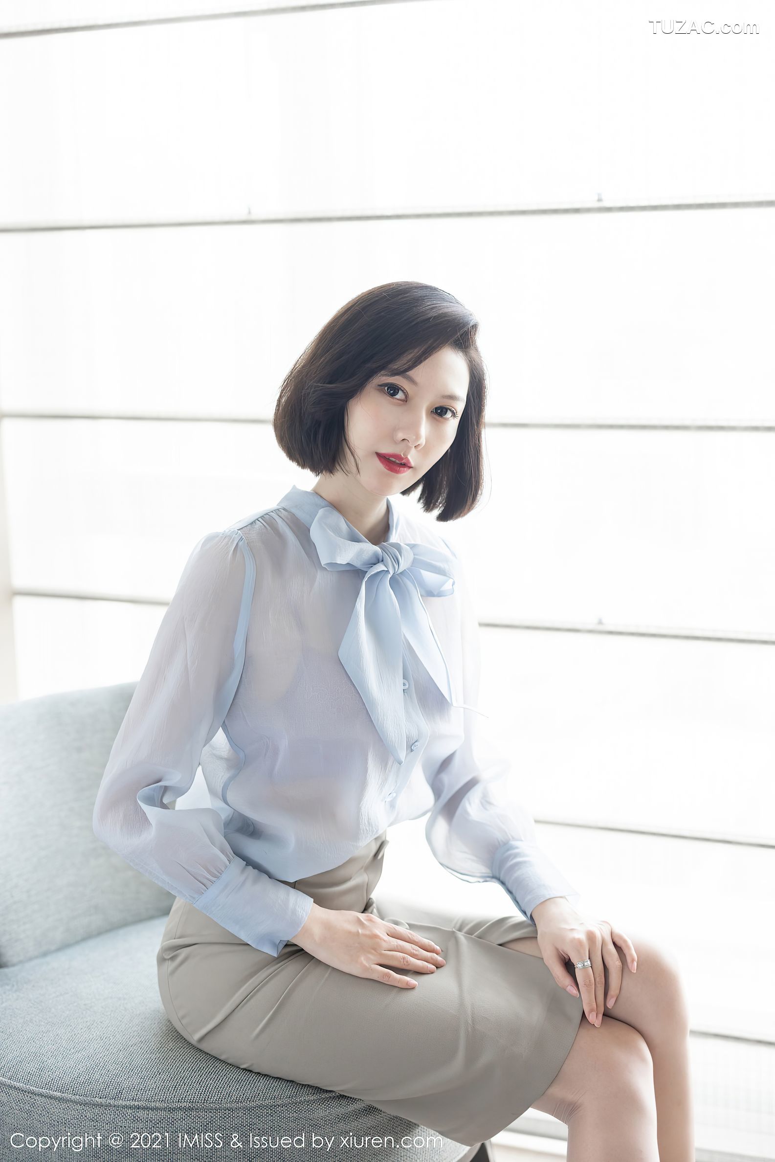 IMiss爱蜜社-605-艺轩-暖色调主题薄透衬衣肉丝-2021.06.21