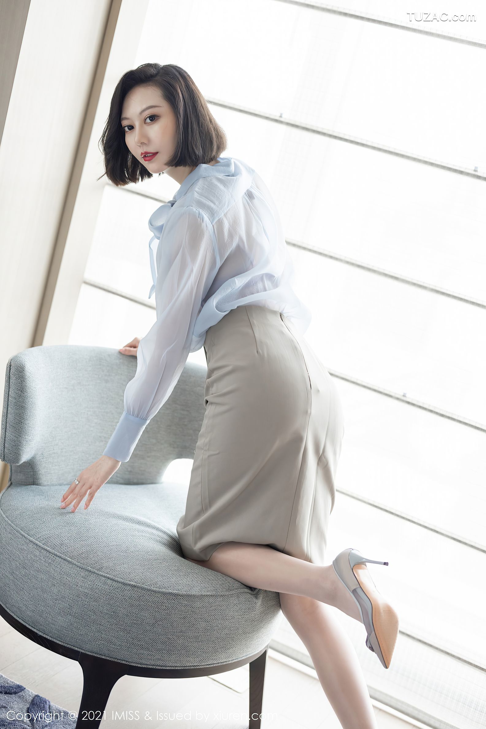 IMiss爱蜜社-605-艺轩-暖色调主题薄透衬衣肉丝-2021.06.21