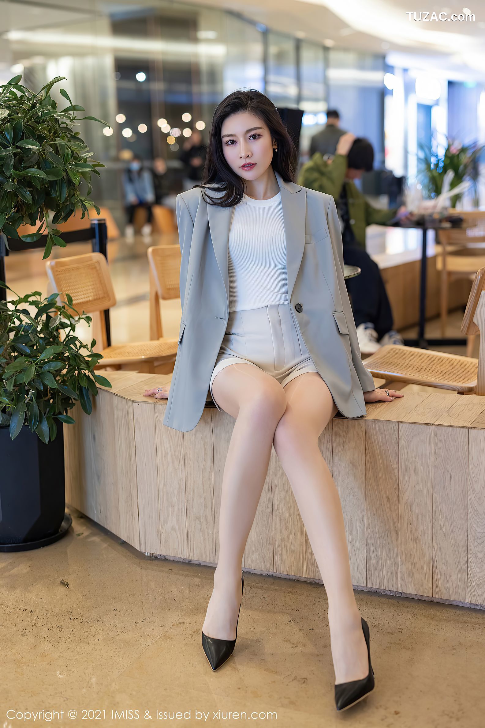 IMiss爱蜜社-610-Vanessa-职场OL主题黑蕾丝镂空内衣-2021.07.05