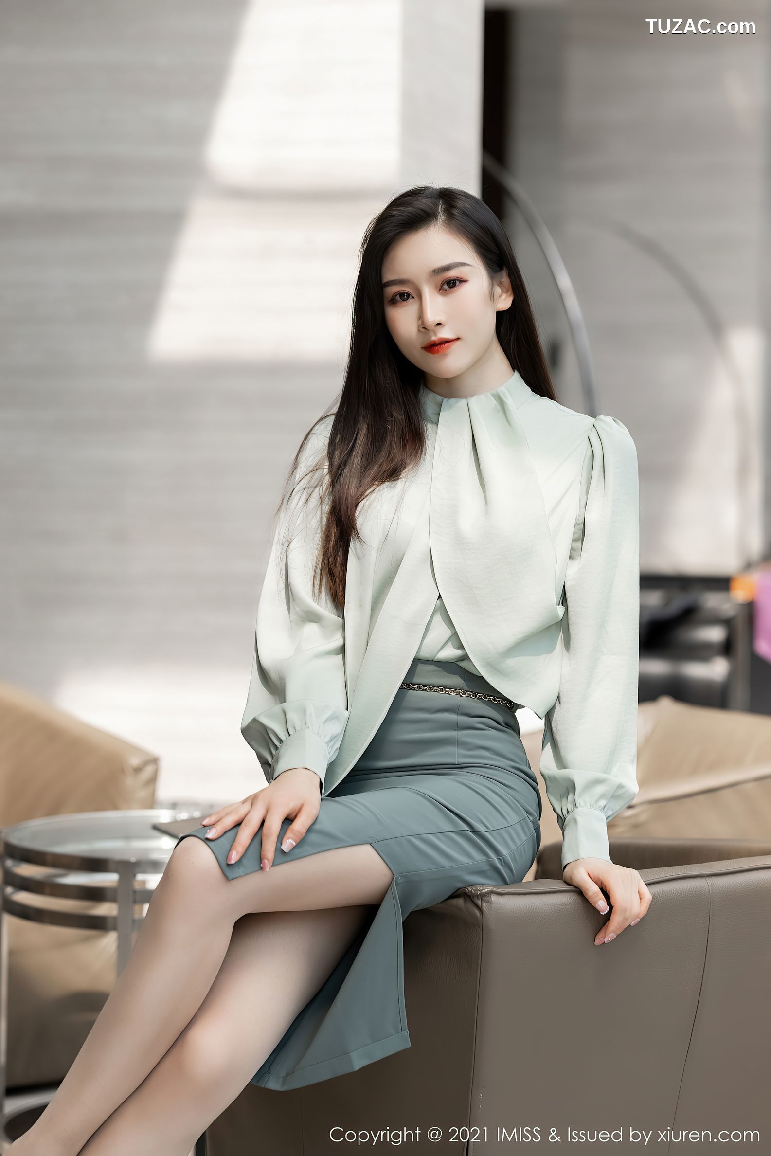 IMiss爱蜜社-617-Vanessa-灰裙职业装白色内衣-2021.07.26