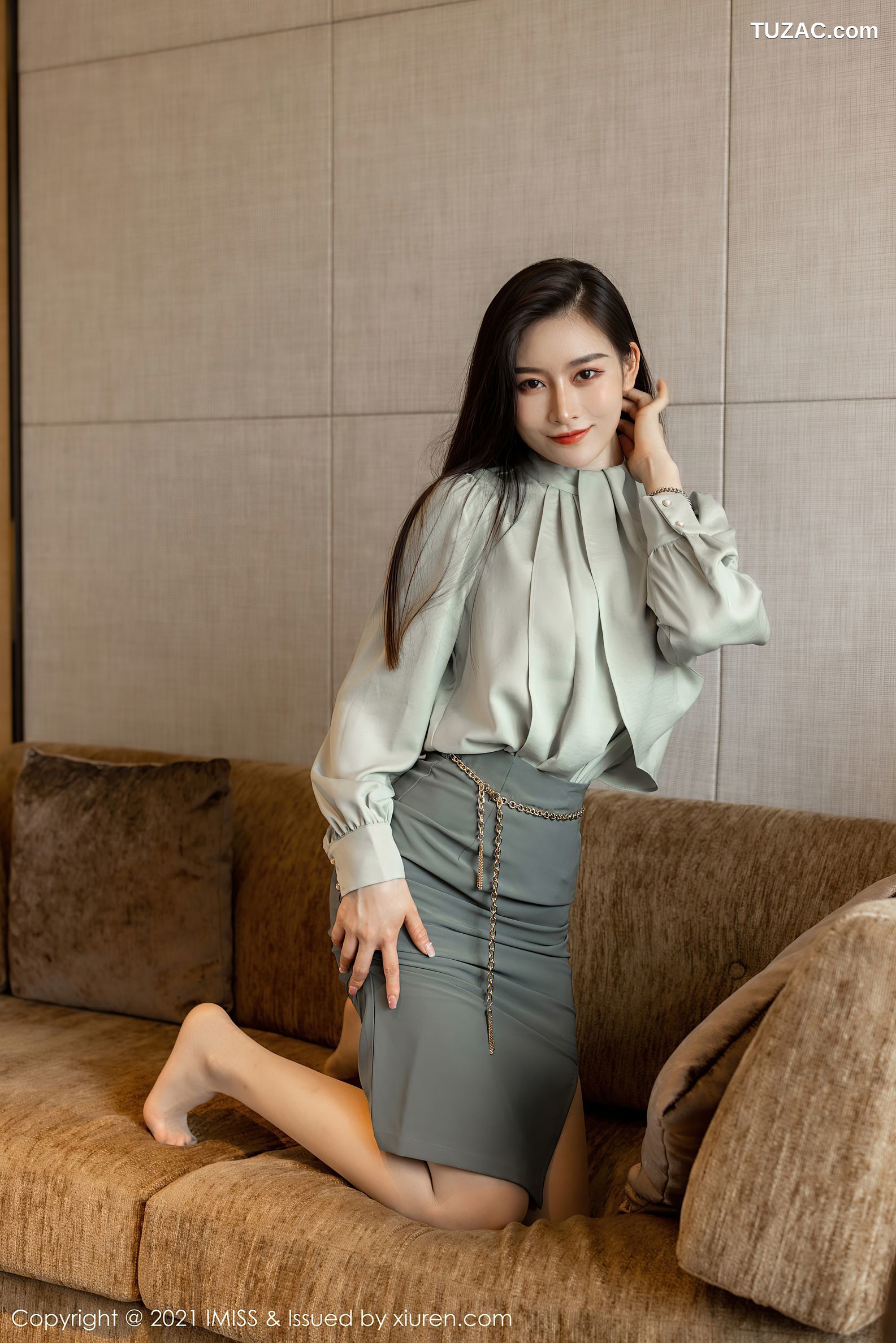 IMiss爱蜜社-617-Vanessa-灰裙职业装白色内衣-2021.07.26
