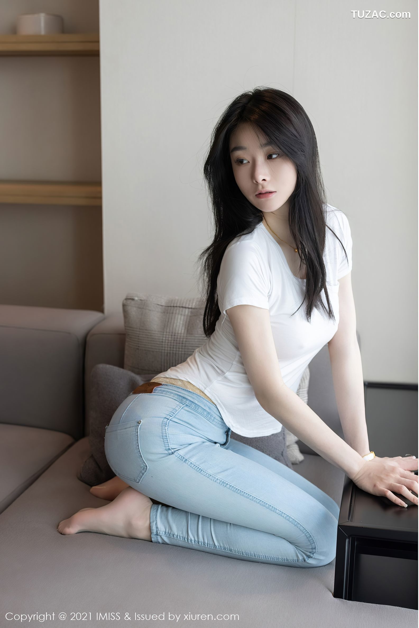 IMiss爱蜜社-624-逗逗Doudou-户外性感牛仔裤淡蓝内衣-2021.08.17