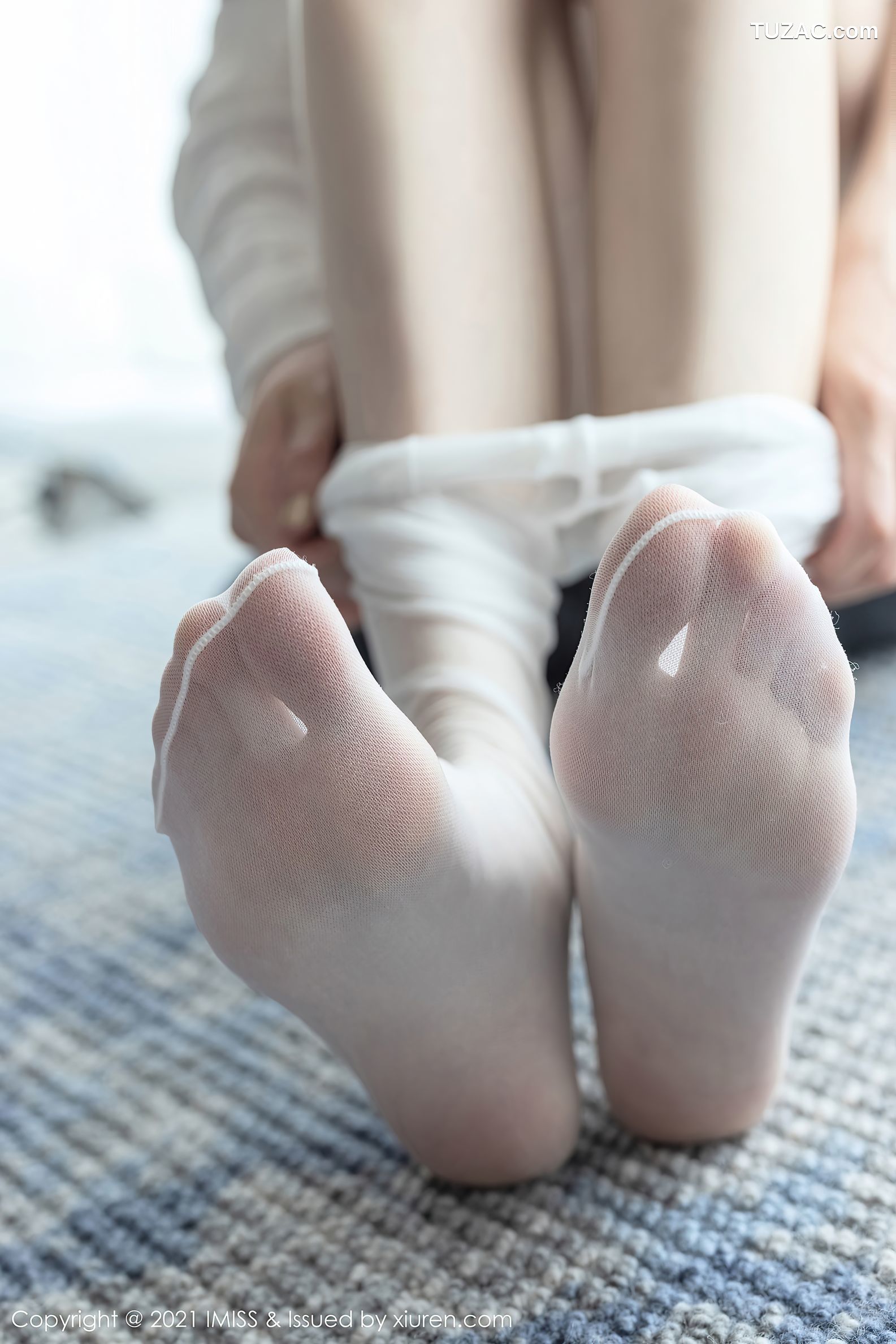 IMiss爱蜜社-628-梦心月-心愿旅拍轻透白色连衣短裙肉丝-2021.09.08