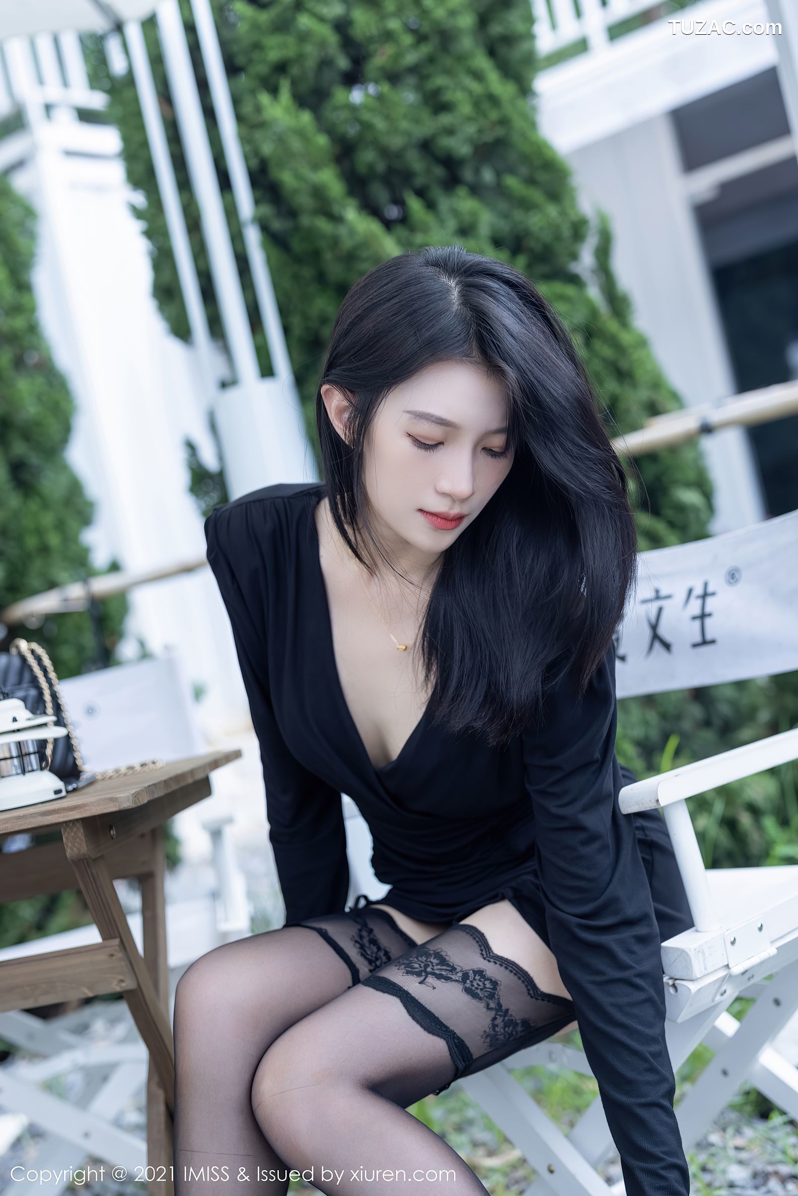 IMiss爱蜜社-643-Lynn刘奕宁-Rossi-白裙白马海滩-户外黑衬衫黑丝-2021.11.17