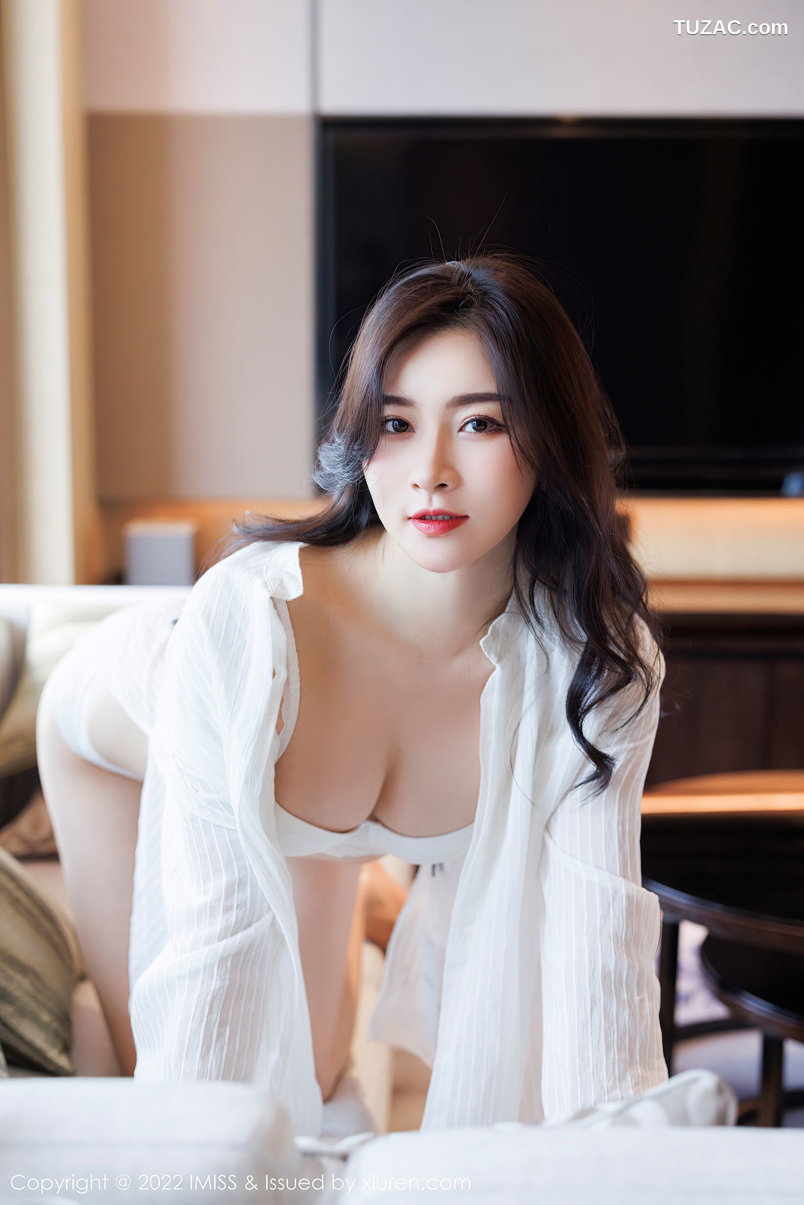IMiss爱蜜社-656-Vanessa-白色上衣棕色短裙白色内衣-2022.01.25