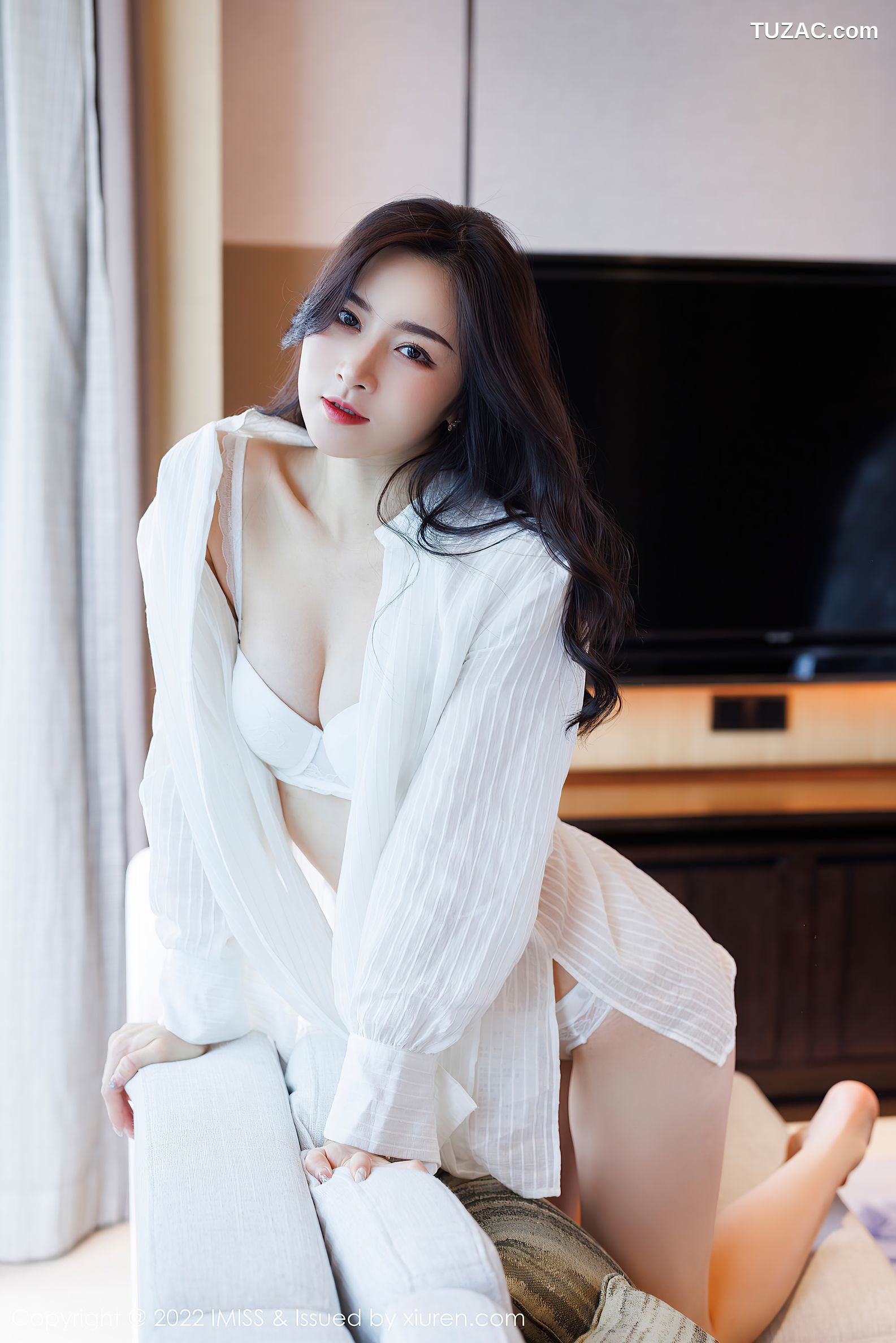 IMiss爱蜜社-656-Vanessa-白色上衣棕色短裙白色内衣-2022.01.25
