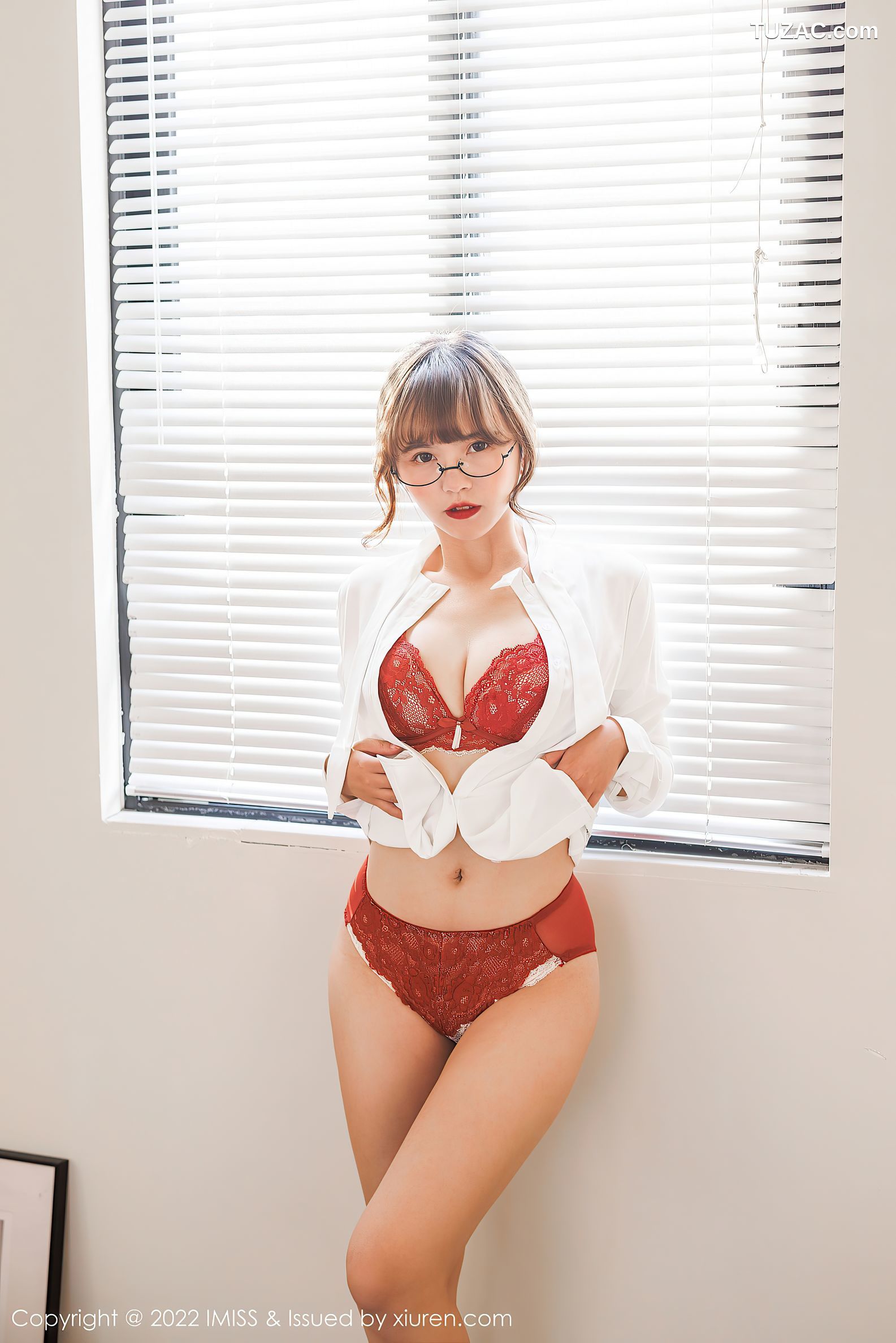 IMiss爱蜜社-658-张思允-浅蓝灰职业裙装白衬衫红蕾丝内衣肉丝-2022.01.28