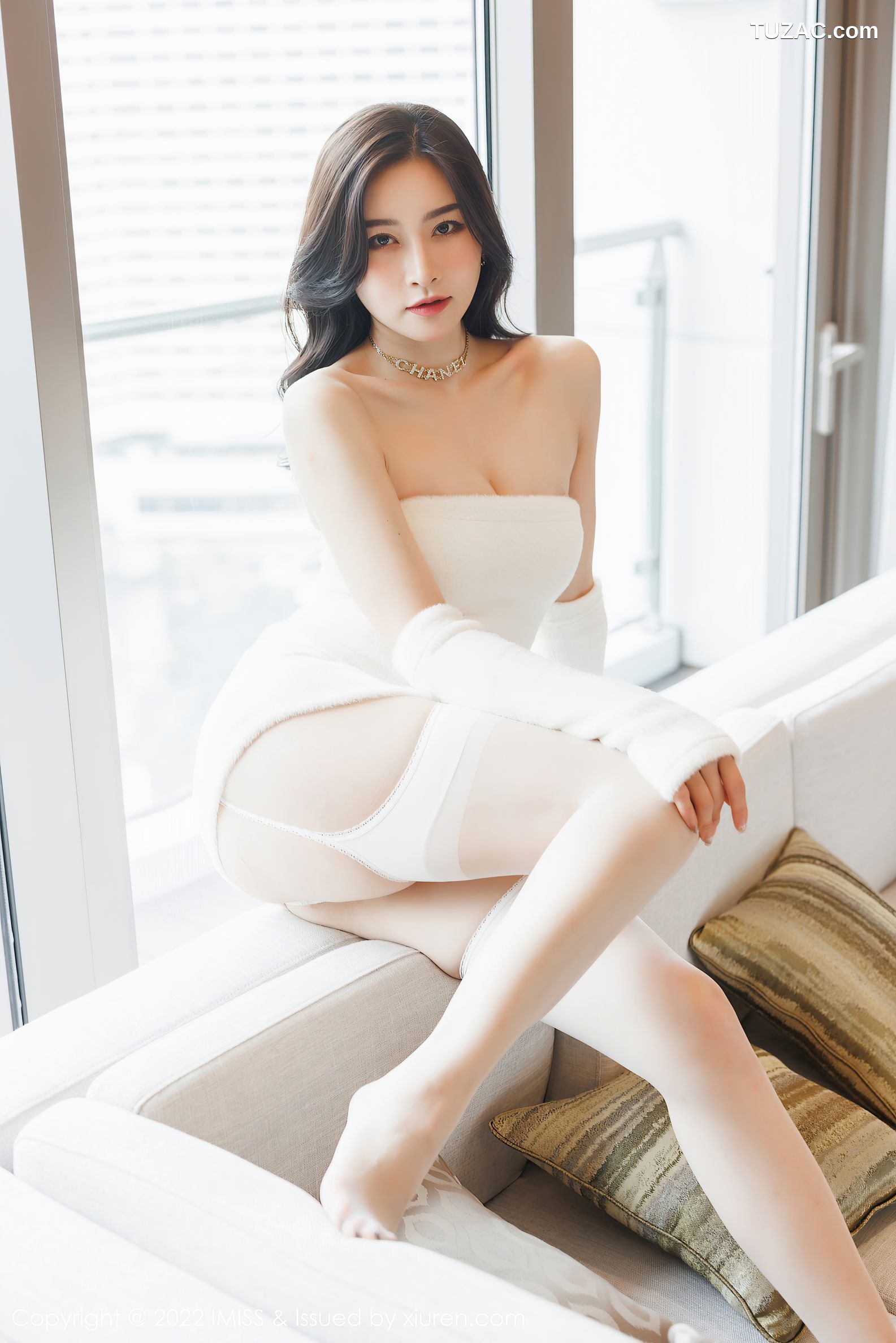 IMiss爱蜜社-671-Vanessa-白抹胸短裙白色蕾丝内衣白丝吊带袜-2022.03.15