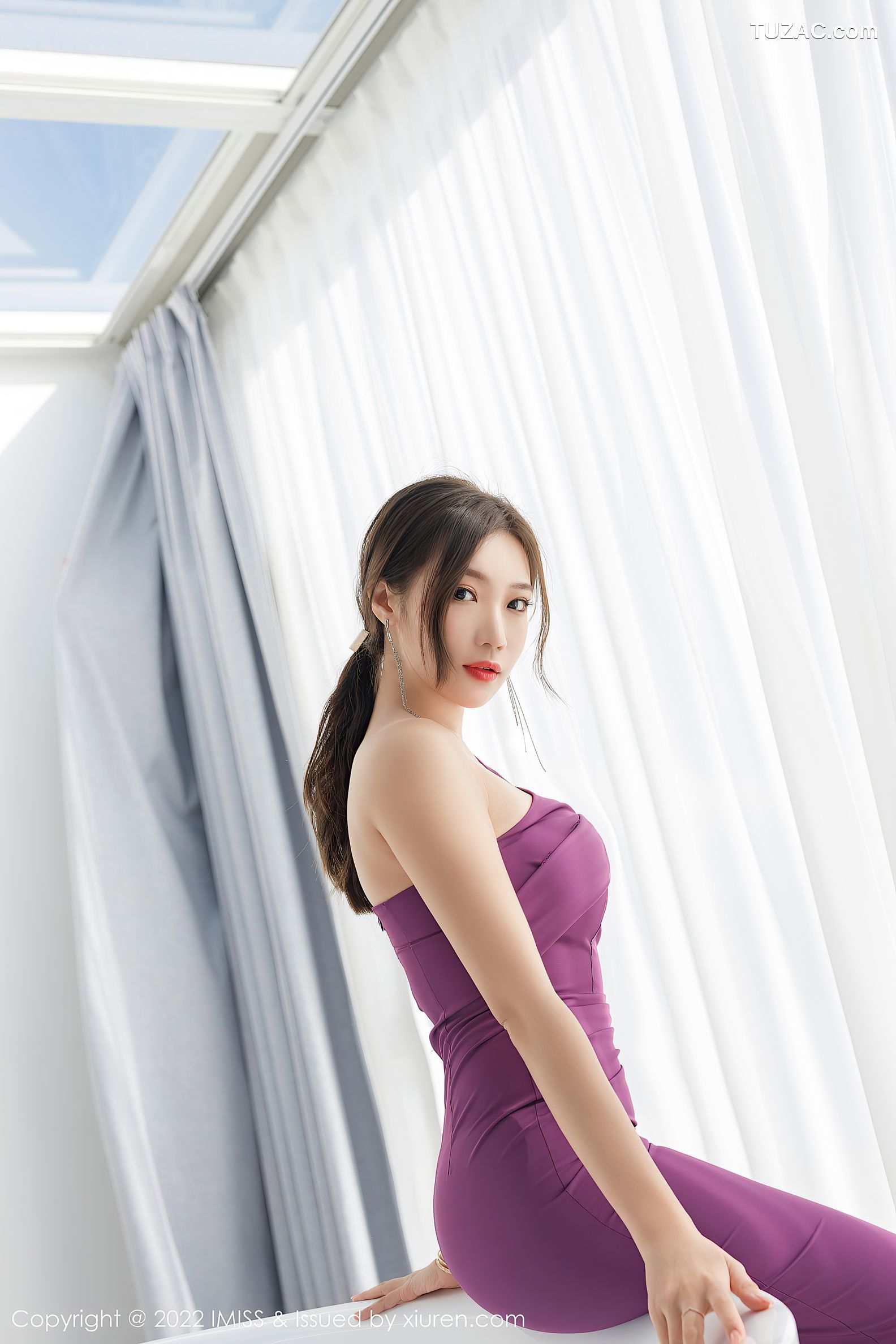 IMiss爱蜜社-675-小狐狸Kathryn-玫红色连衣裙红色内衣-2022.04.02