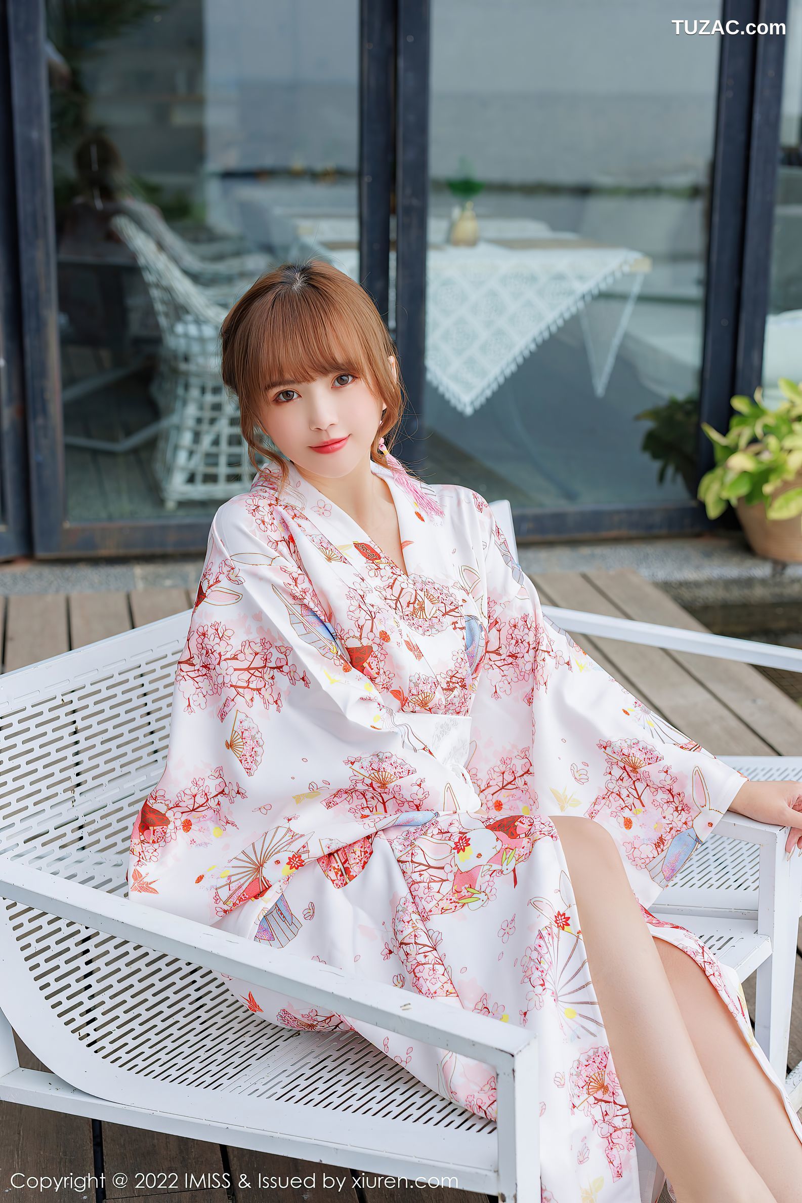 IMiss爱蜜社-676-张思允Nice-云南心愿旅拍白色红碎花和服蕾丝内衣-2022.04.07