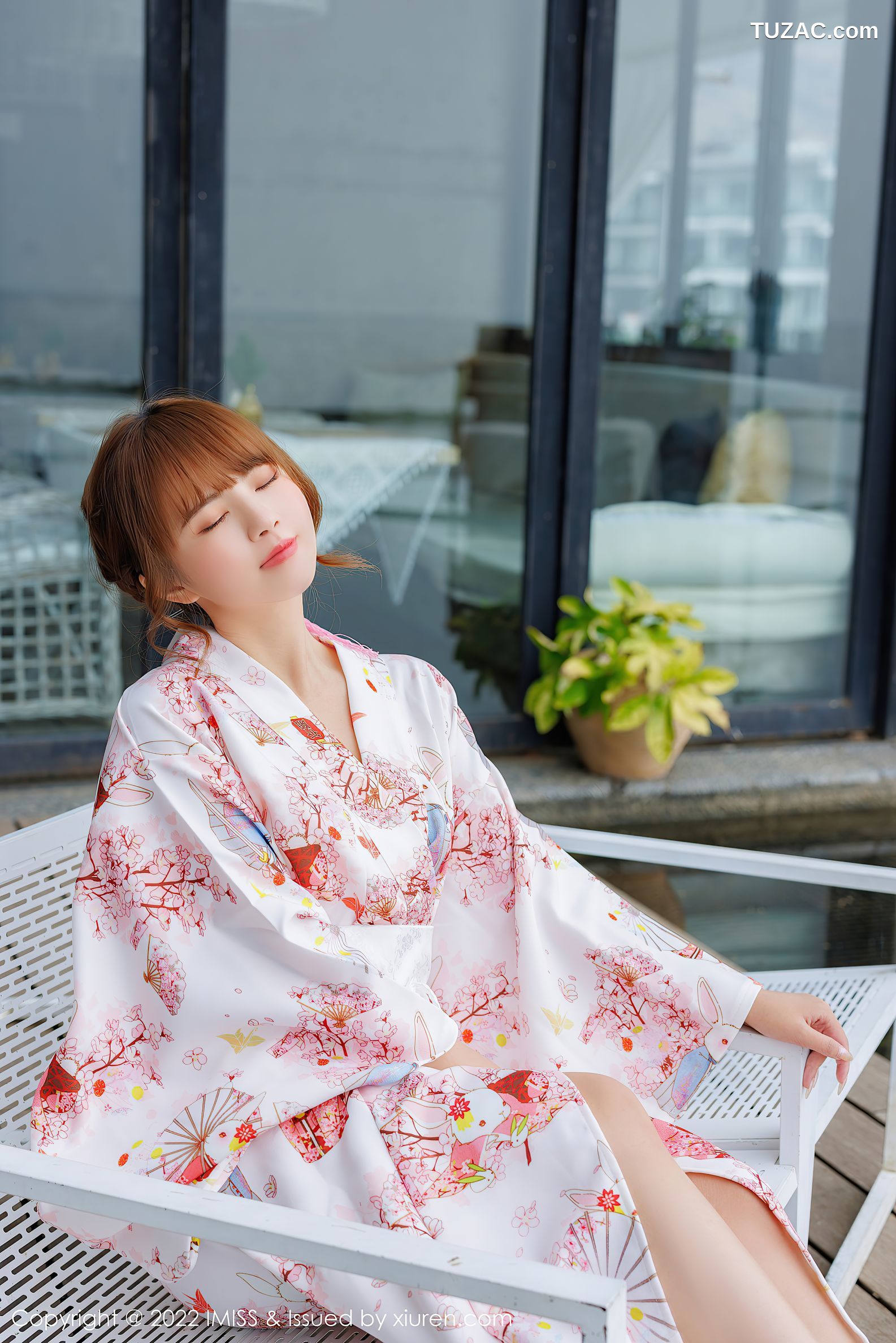 IMiss爱蜜社-676-张思允Nice-云南心愿旅拍白色红碎花和服蕾丝内衣-2022.04.07