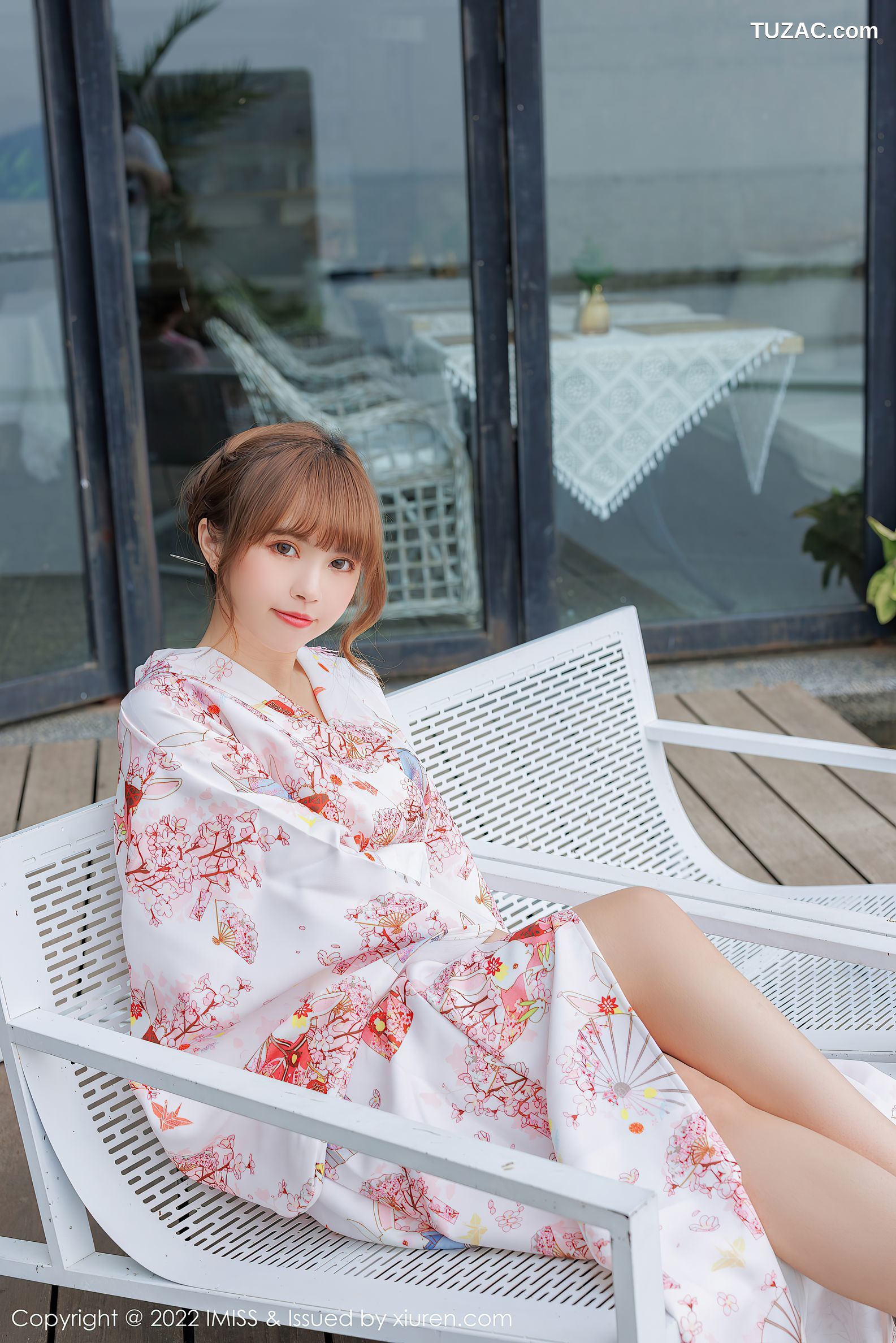 IMiss爱蜜社-676-张思允Nice-云南心愿旅拍白色红碎花和服蕾丝内衣-2022.04.07