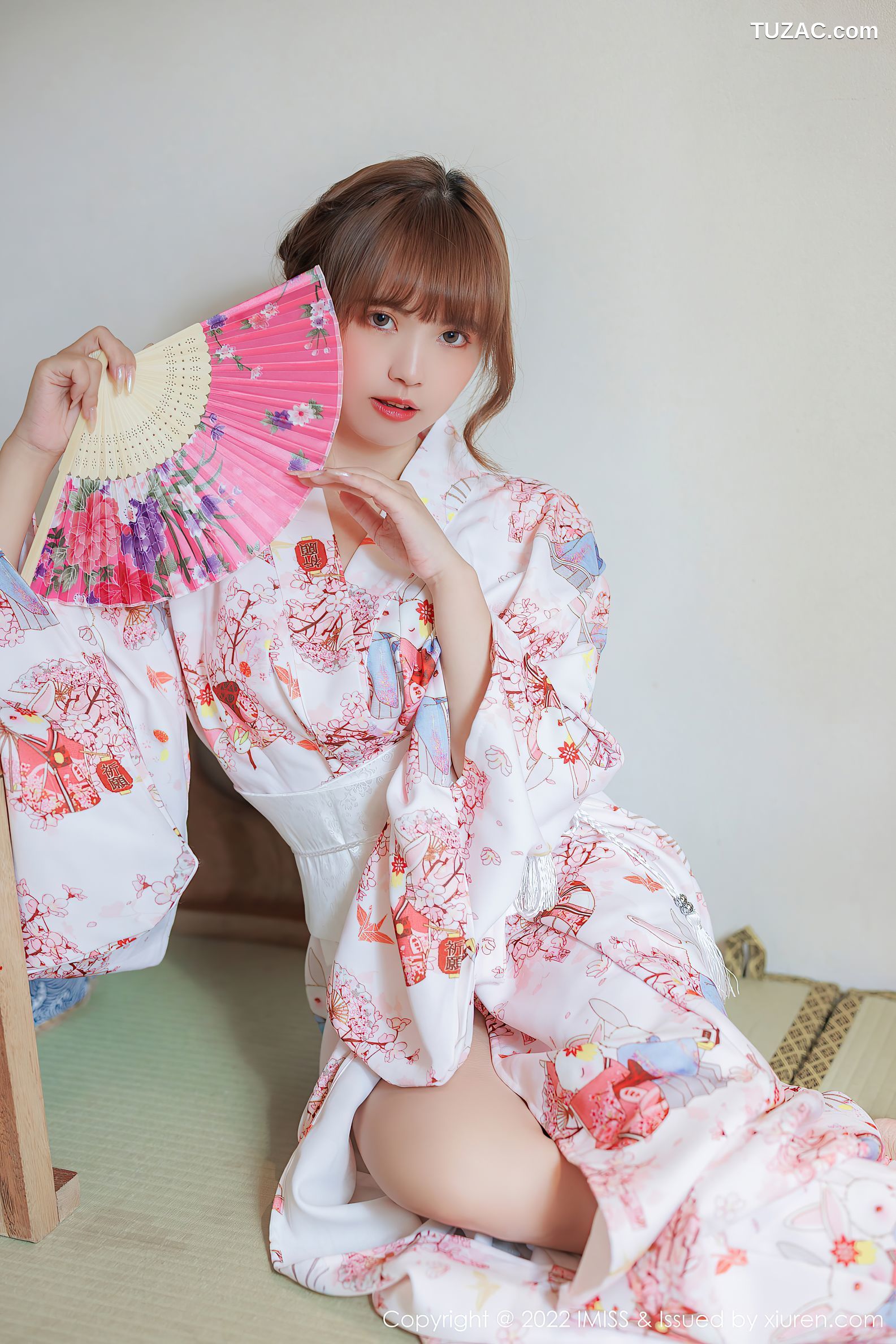 IMiss爱蜜社-676-张思允Nice-云南心愿旅拍白色红碎花和服蕾丝内衣-2022.04.07