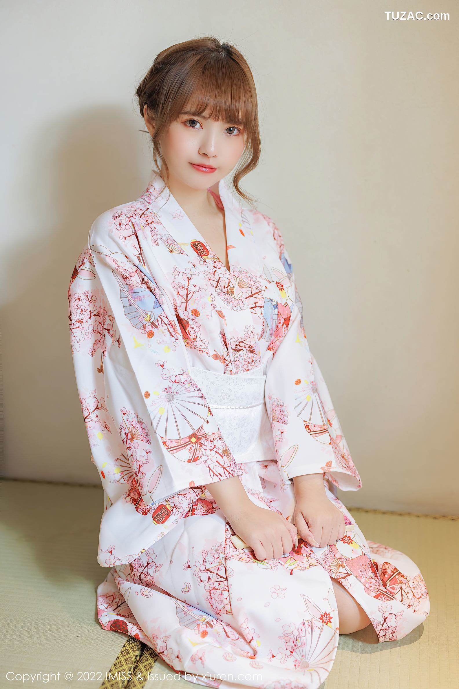 IMiss爱蜜社-676-张思允Nice-云南心愿旅拍白色红碎花和服蕾丝内衣-2022.04.07