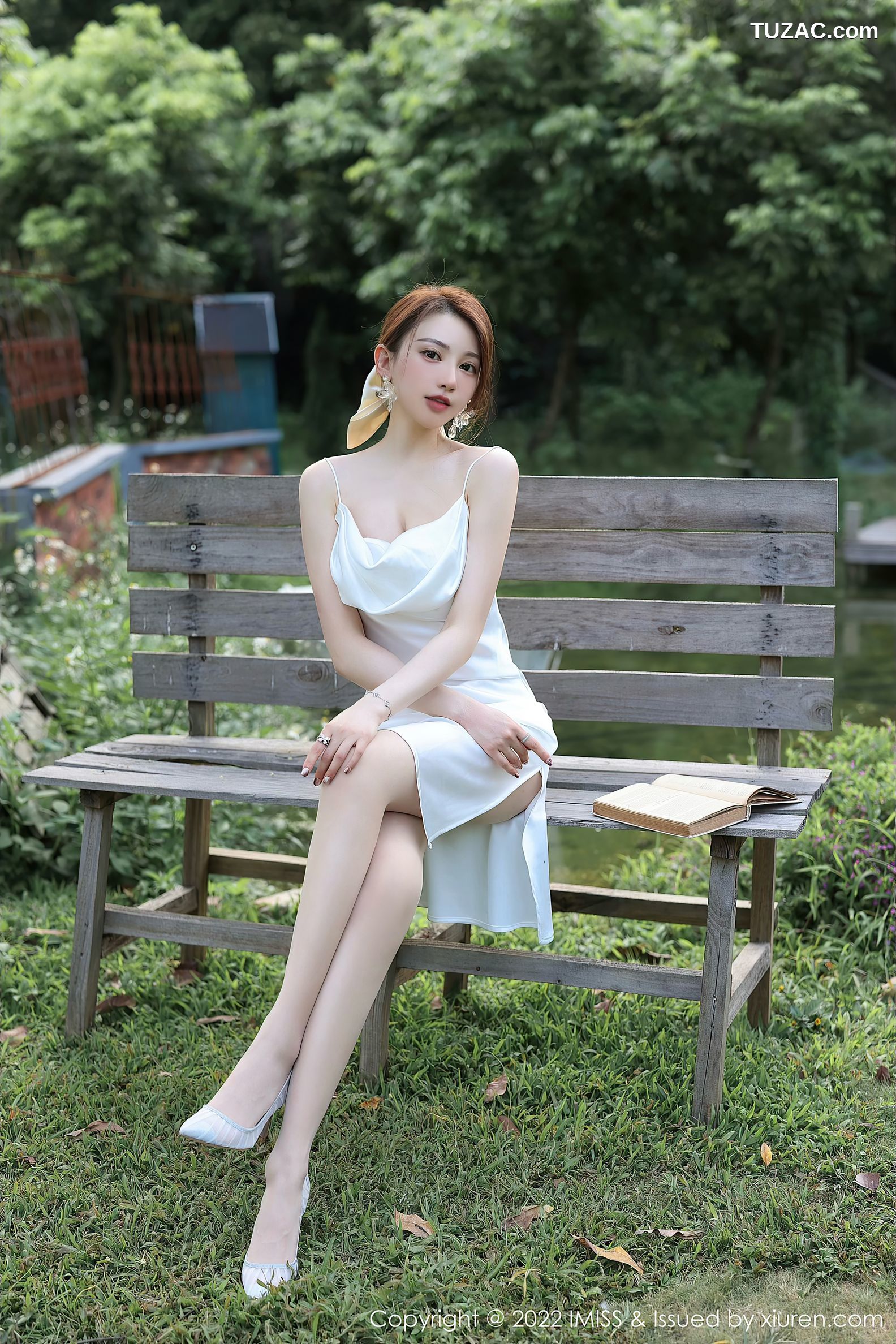 IMiss爱蜜社-682-刘奕宁-户外田园性感白色连身裙-2022.05.17