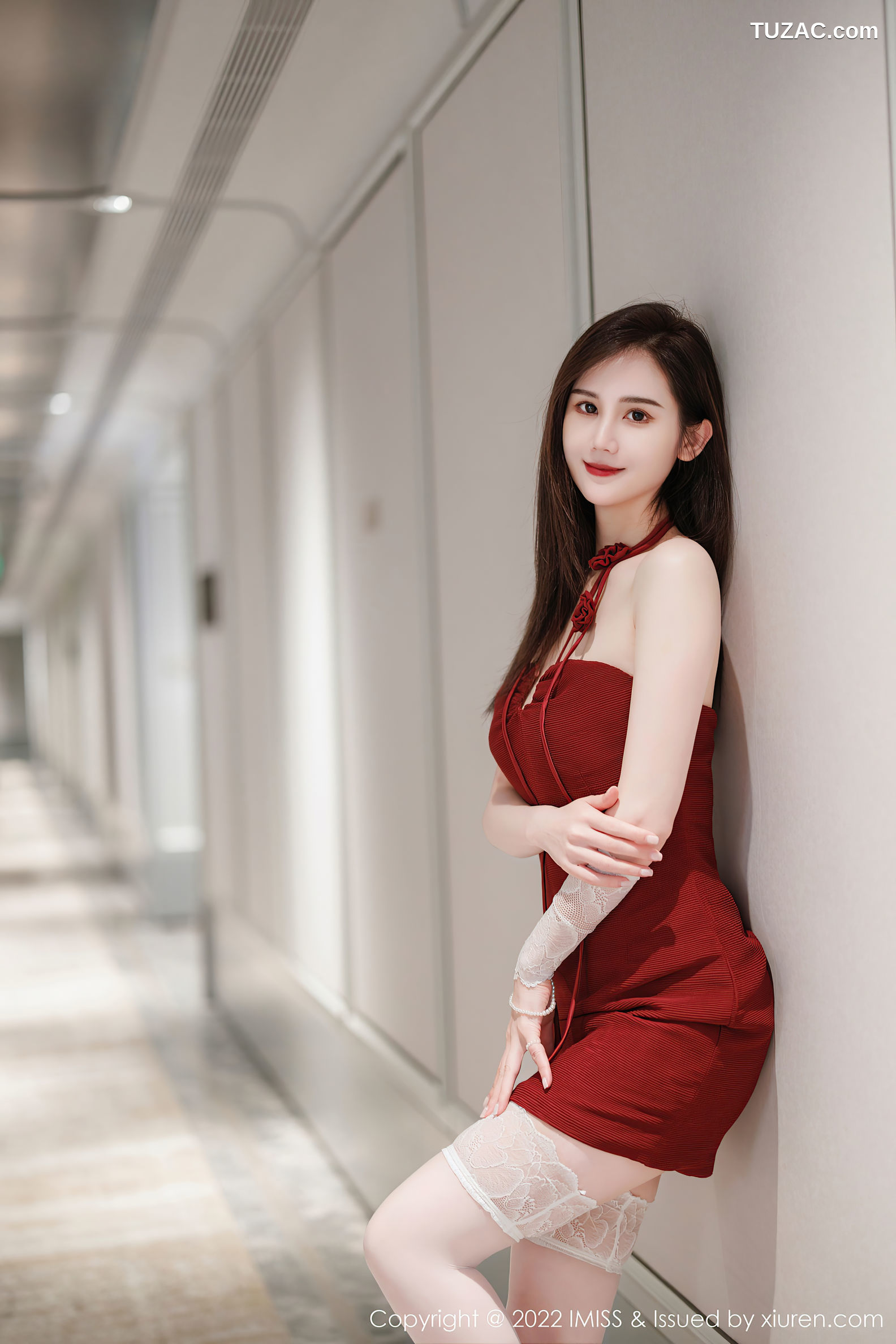 IMiss爱蜜社-698-Sisy思-红色露肩连衣短裙粉色内衣-2022.09.13