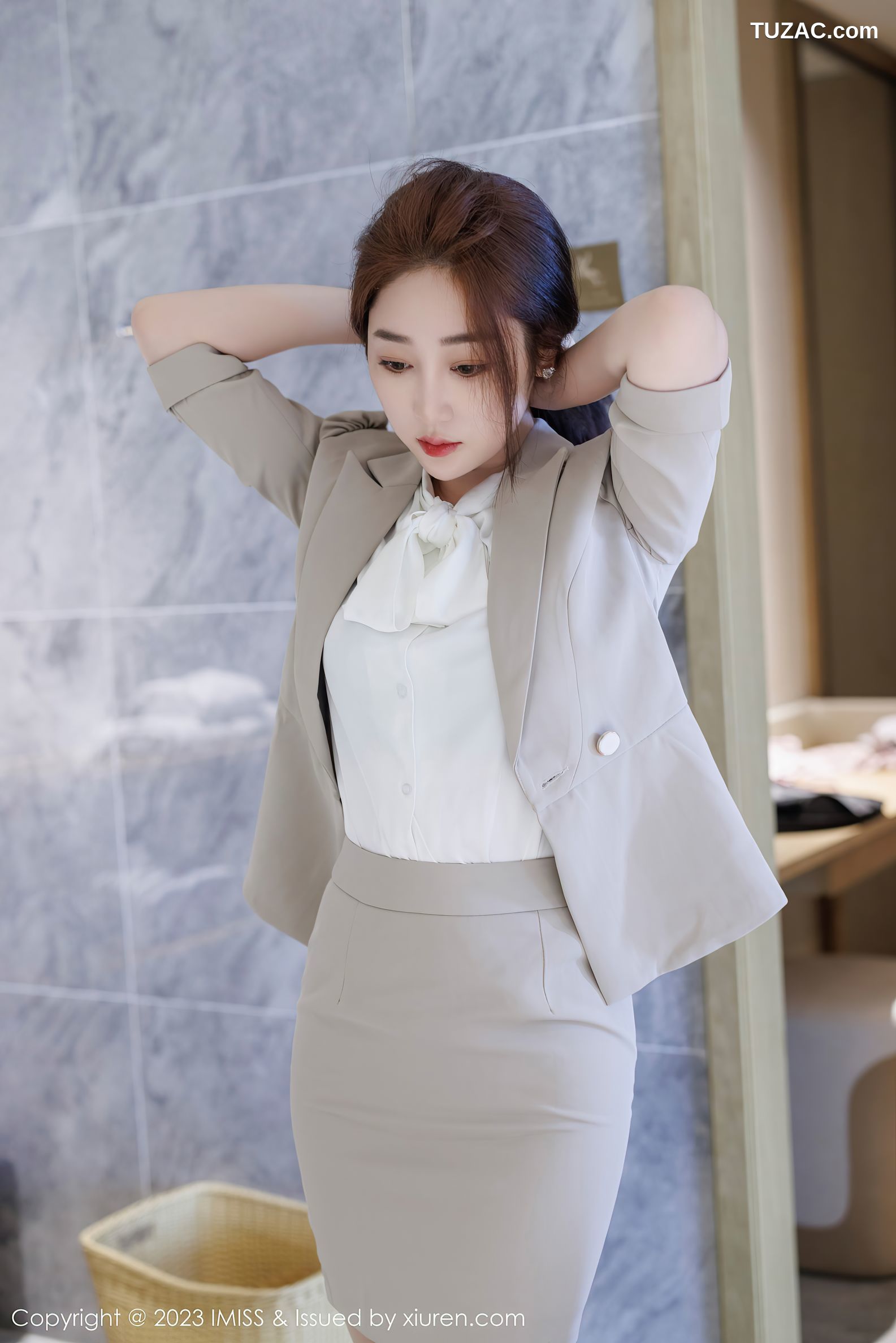 IMiss爱蜜社-735-九月生-灰色职业装红色蕾丝内衣-2023.07.03