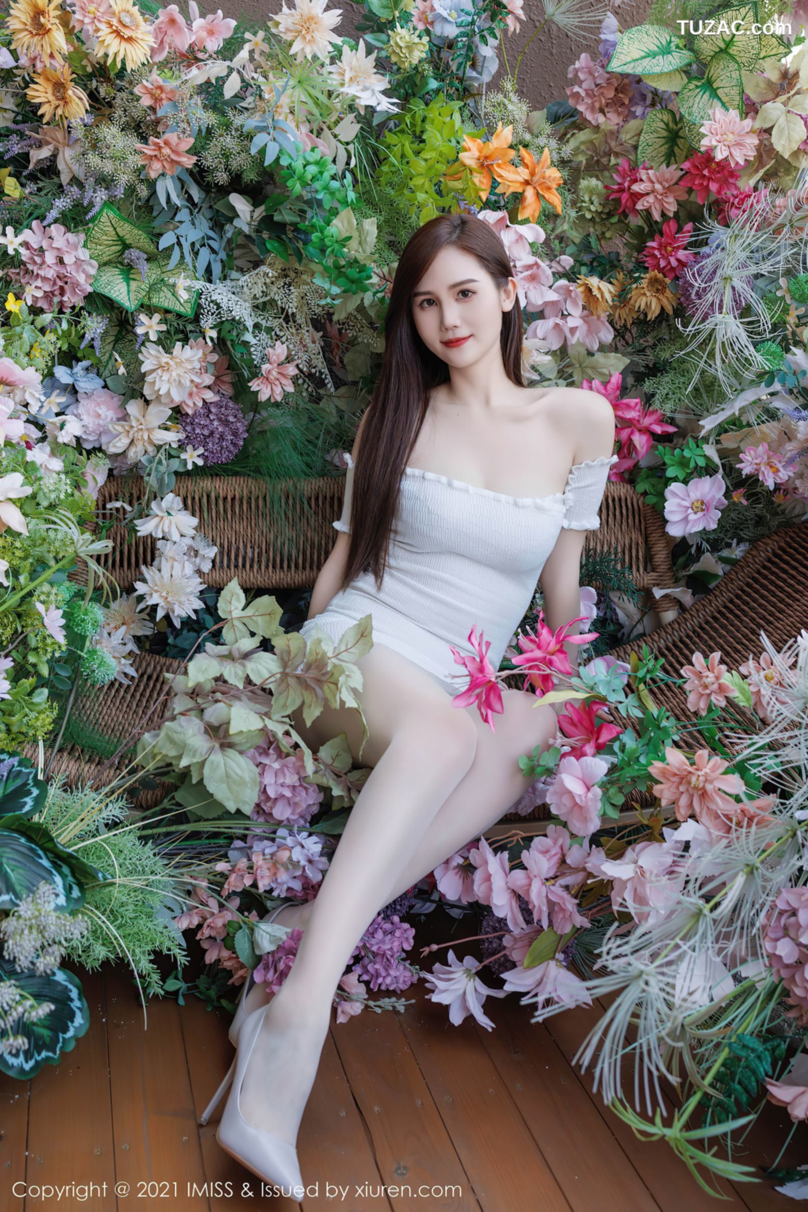 IMiss爱蜜社-761-SISY思-白色露肩连衣短裙紫色蕾丝内衣-2023.12.11