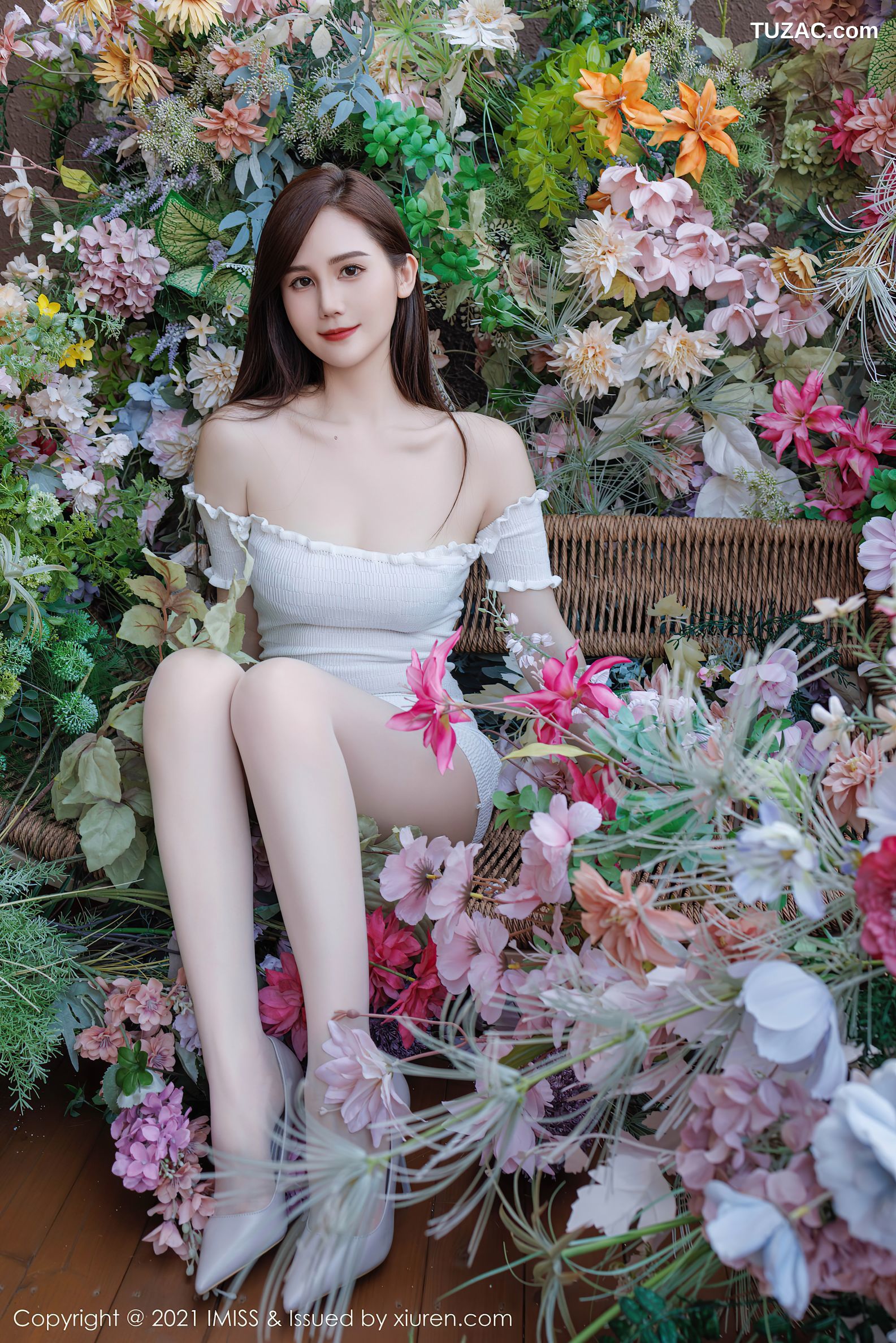 IMiss爱蜜社-761-SISY思-白色露肩连衣短裙紫色蕾丝内衣-2023.12.11