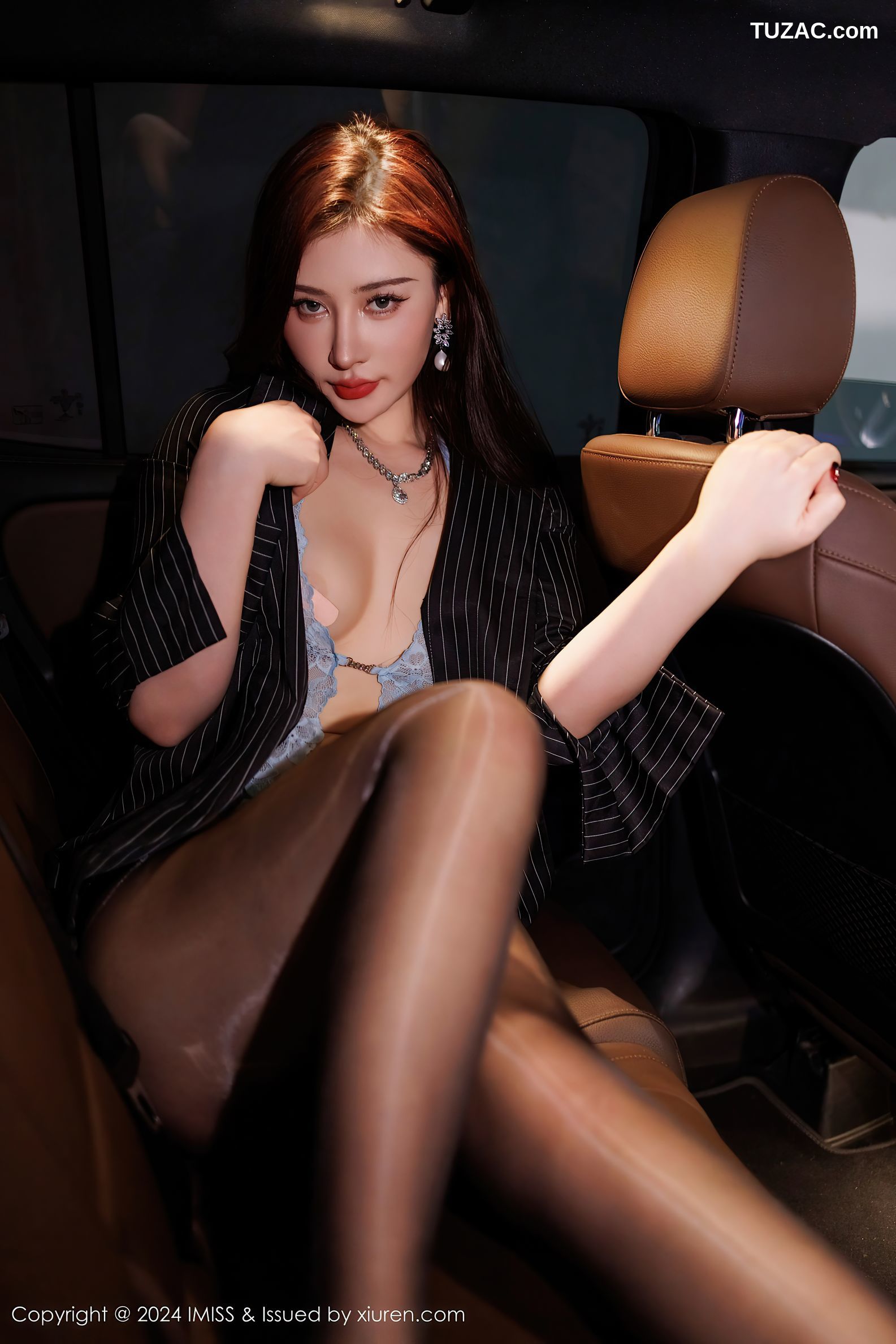 IMiss爱蜜社-768-蕾蕾醒了没-黑大衣车内露出-2024.03.20
