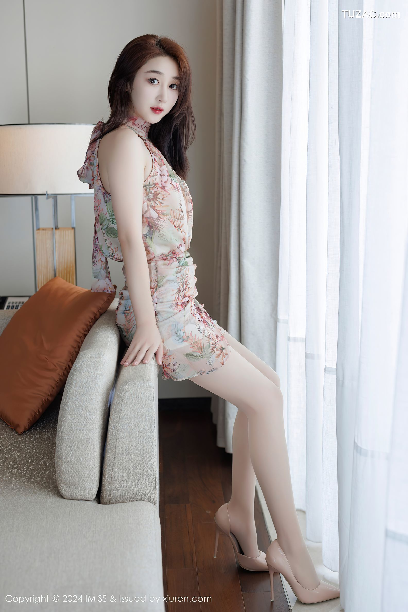 IMiss爱蜜社-772-九月生-红印花连衣短裙灰色内衣-2024.07.09