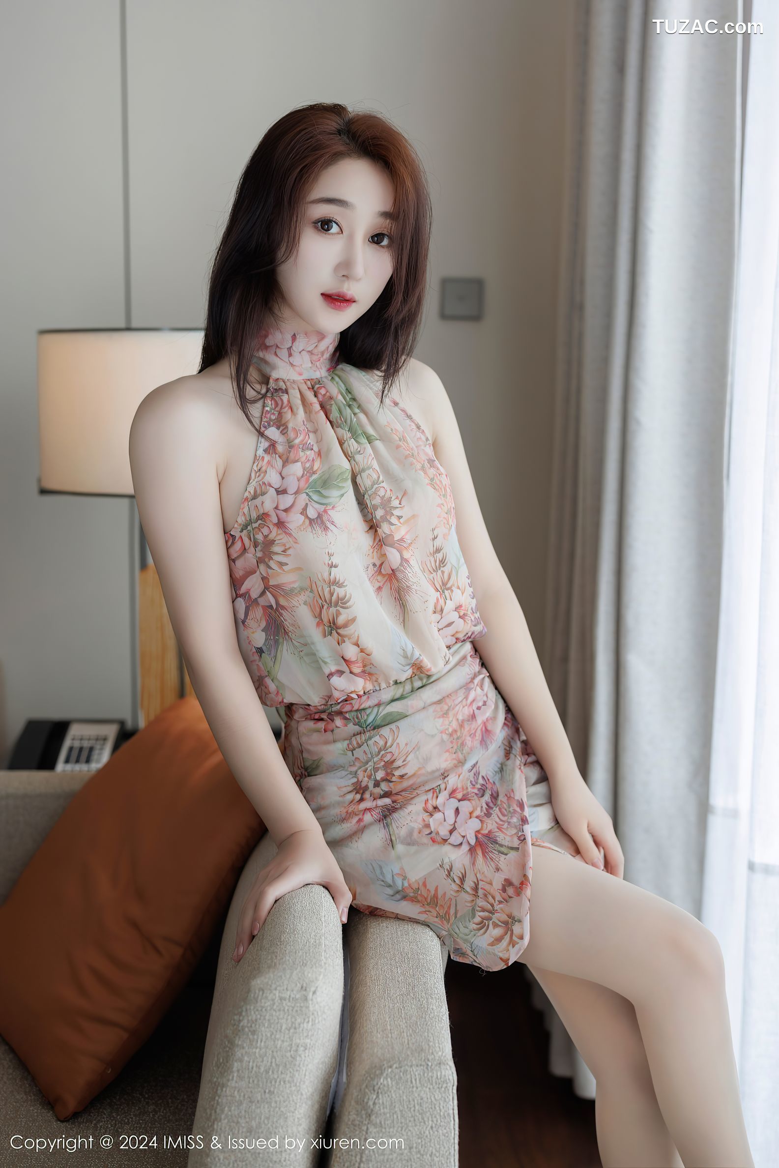 IMiss爱蜜社-772-九月生-红印花连衣短裙灰色内衣-2024.07.09