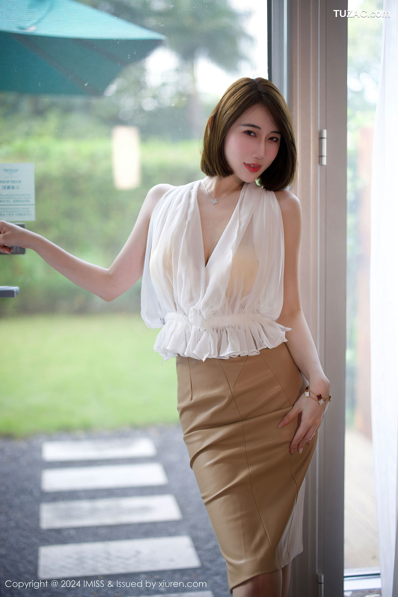 IMiss爱蜜社-779-瑞妤-白纱纱肉色紧身短裙-2024.11.04