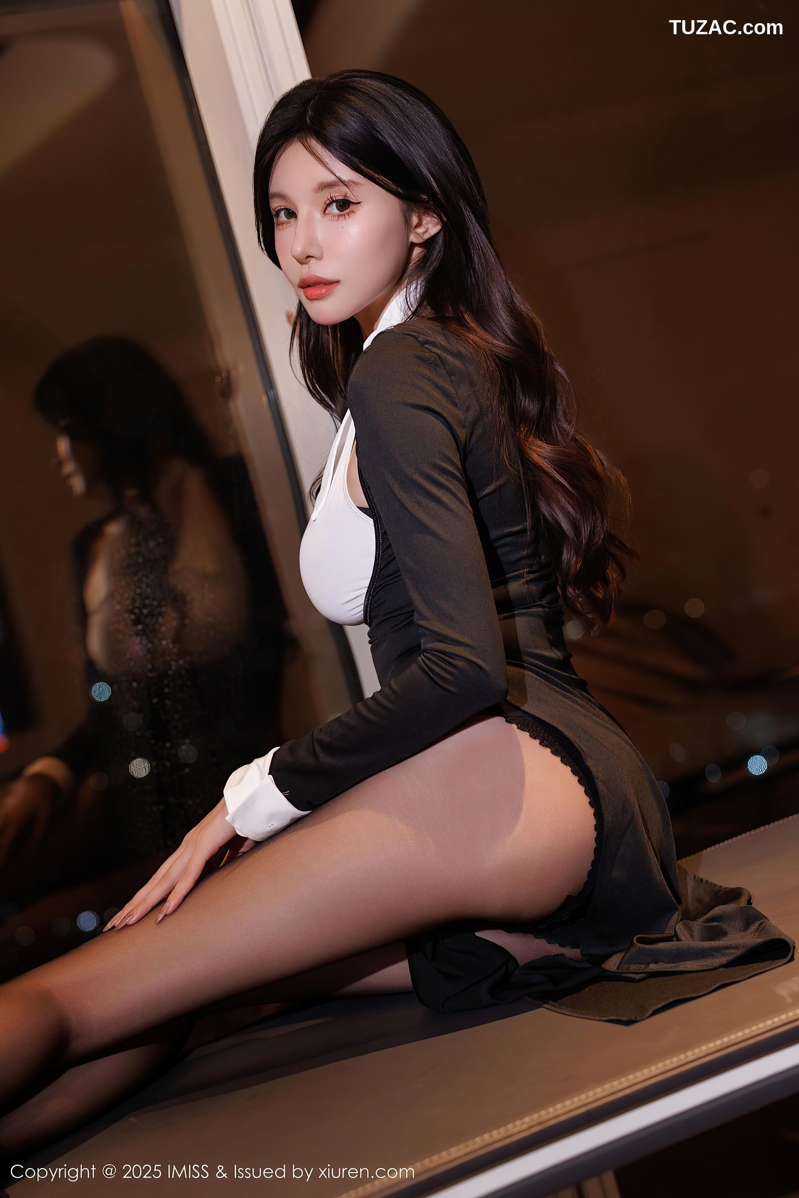 IMiss爱蜜社-786-泥鳅鳅-黑裙白T黑丝-2025.02.28