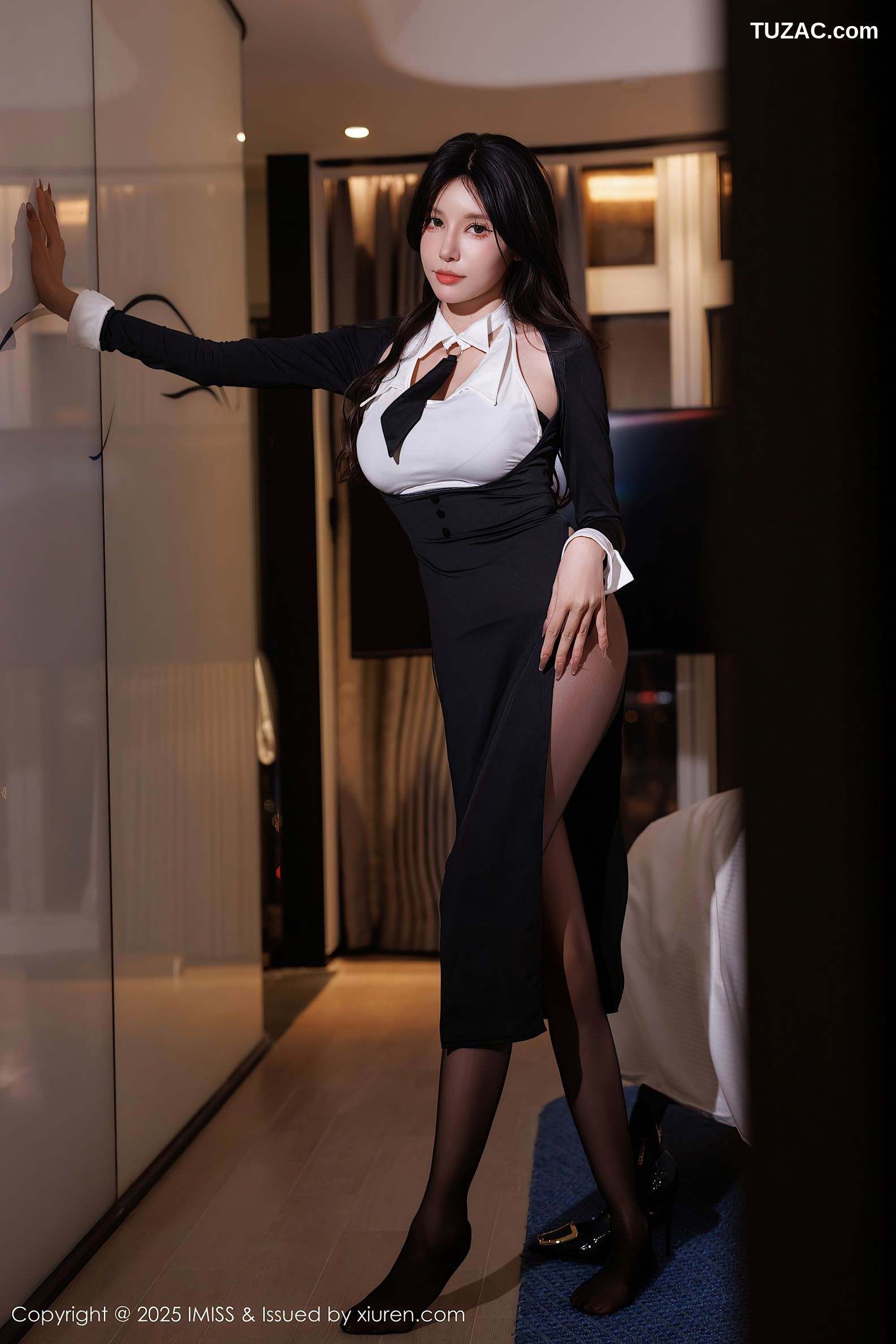 IMiss爱蜜社-786-泥鳅鳅-黑裙白T黑丝-2025.02.28