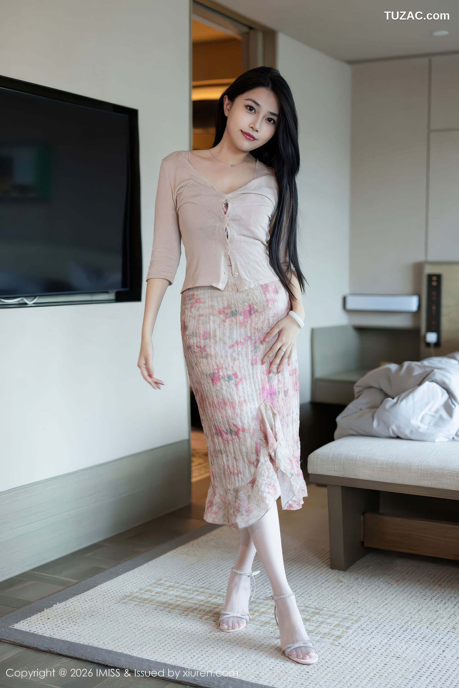 IMiss爱蜜社-804-许诺Sabrina-吊带裙红心内衣-2026.01.04