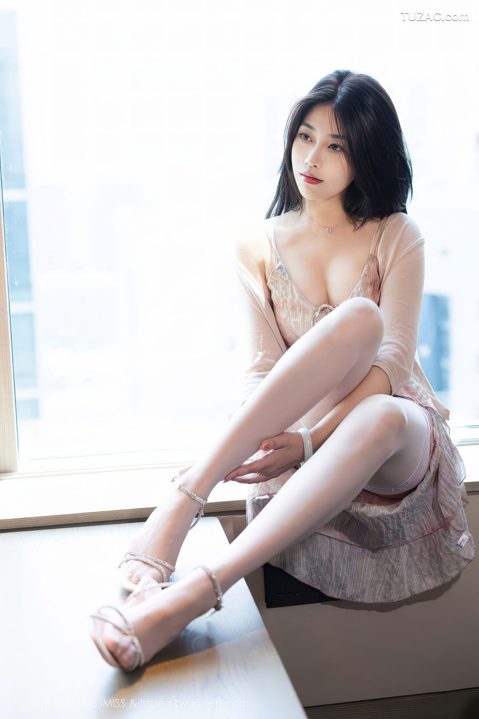 IMiss爱蜜社-804-许诺Sabrina-吊带裙红心内衣-2026.01.04