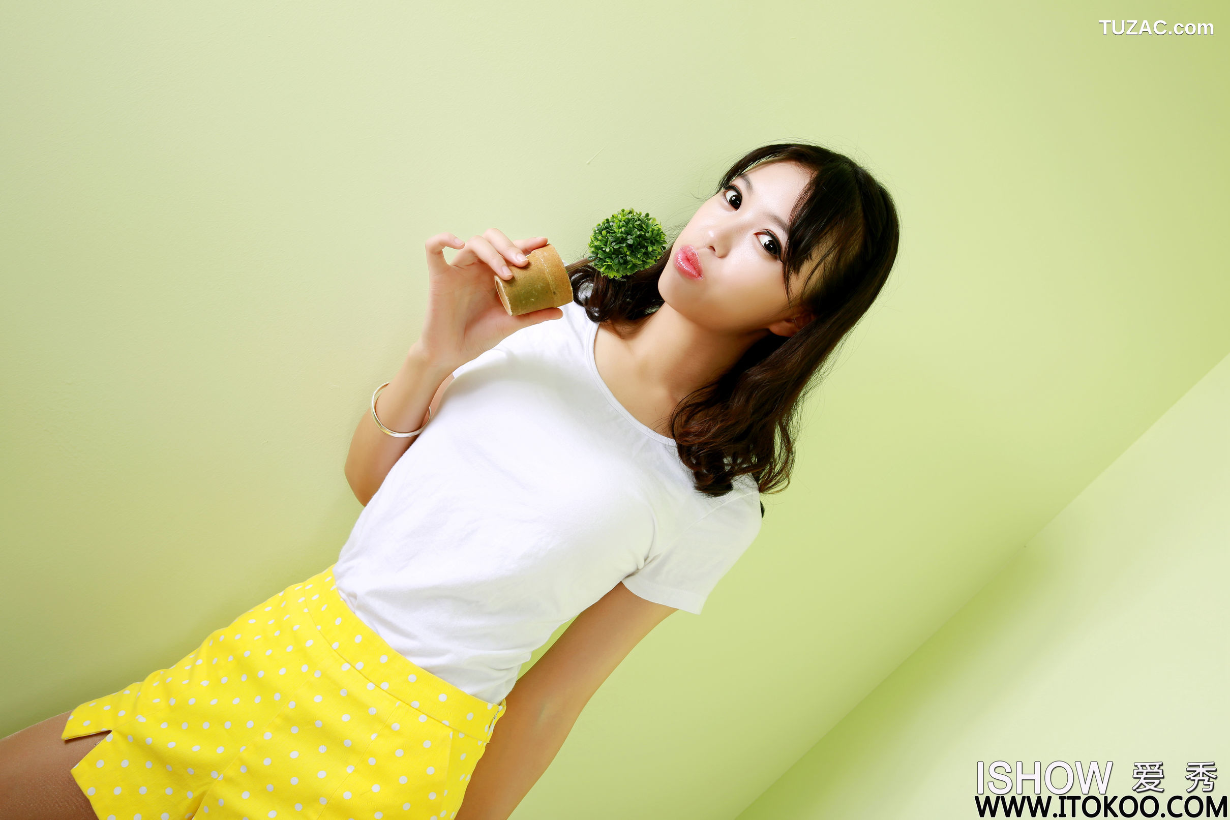 IShow爱秀-007-馨雅Adela-《小清新Style》-2015-09-10