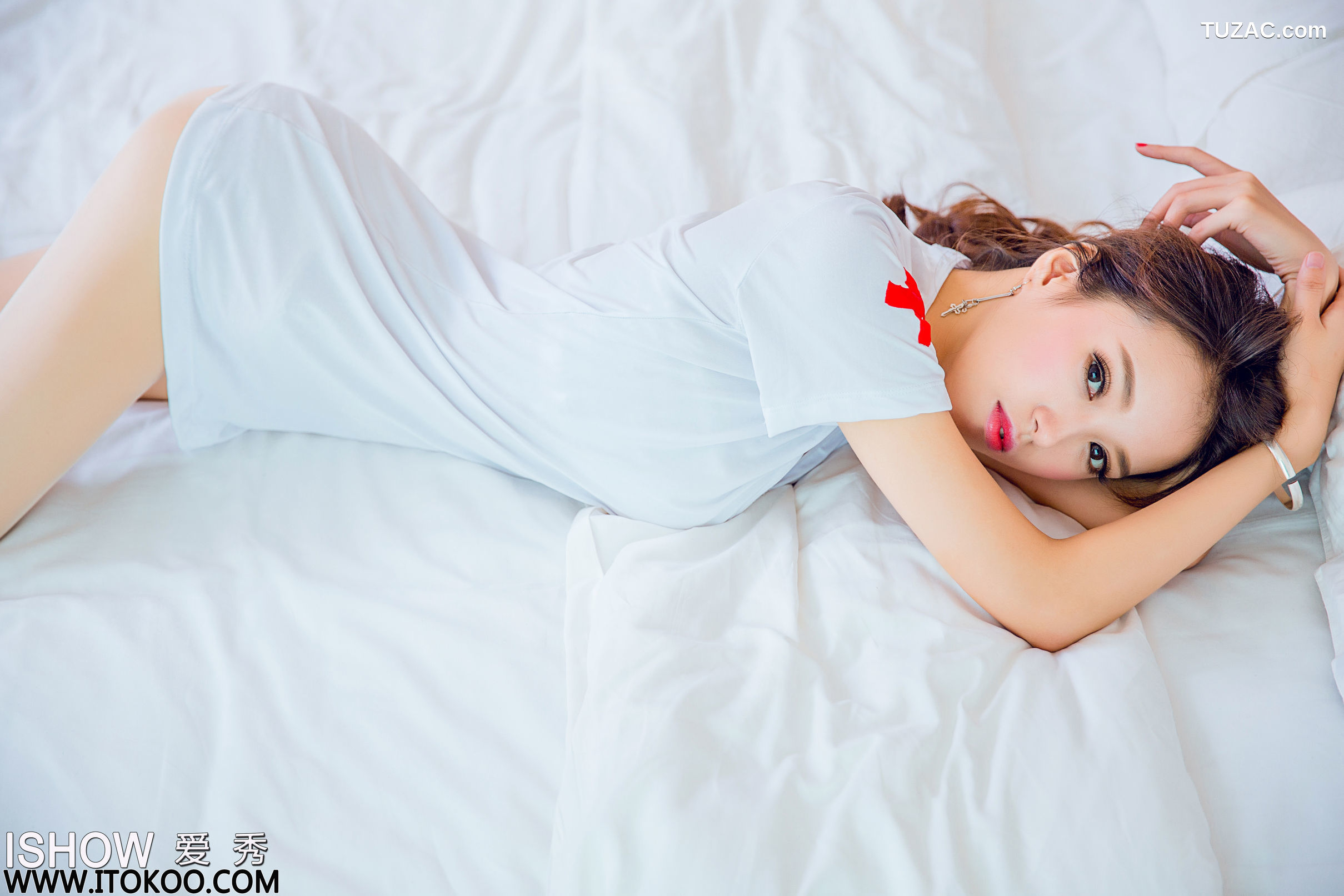 IShow爱秀-064-馨雅Adela-2016-08-27