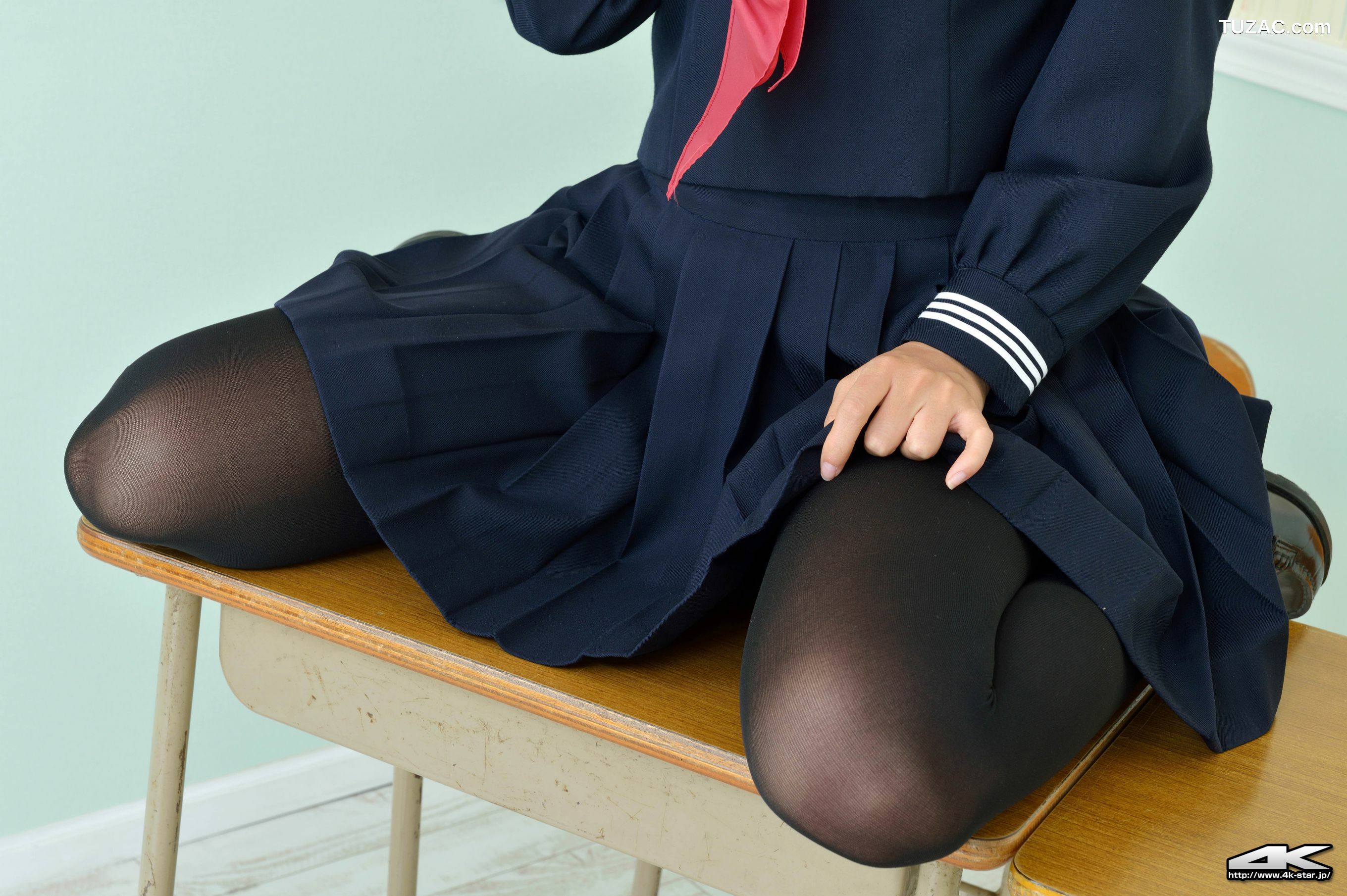 4K-STAR_ NO.00110 安藤ちひろ School Girl 水手服学生装 写真集[90P]