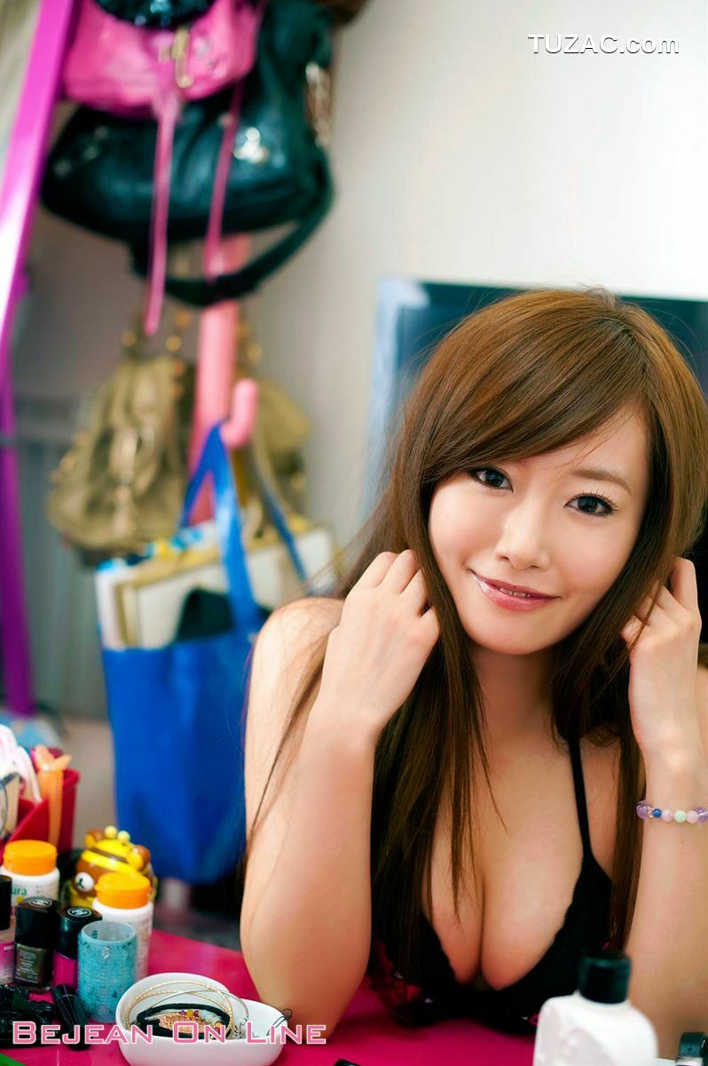 Bejean On Line_部屋撮りッ Ayako Yamanaka 山中絢子 写真集[58P]