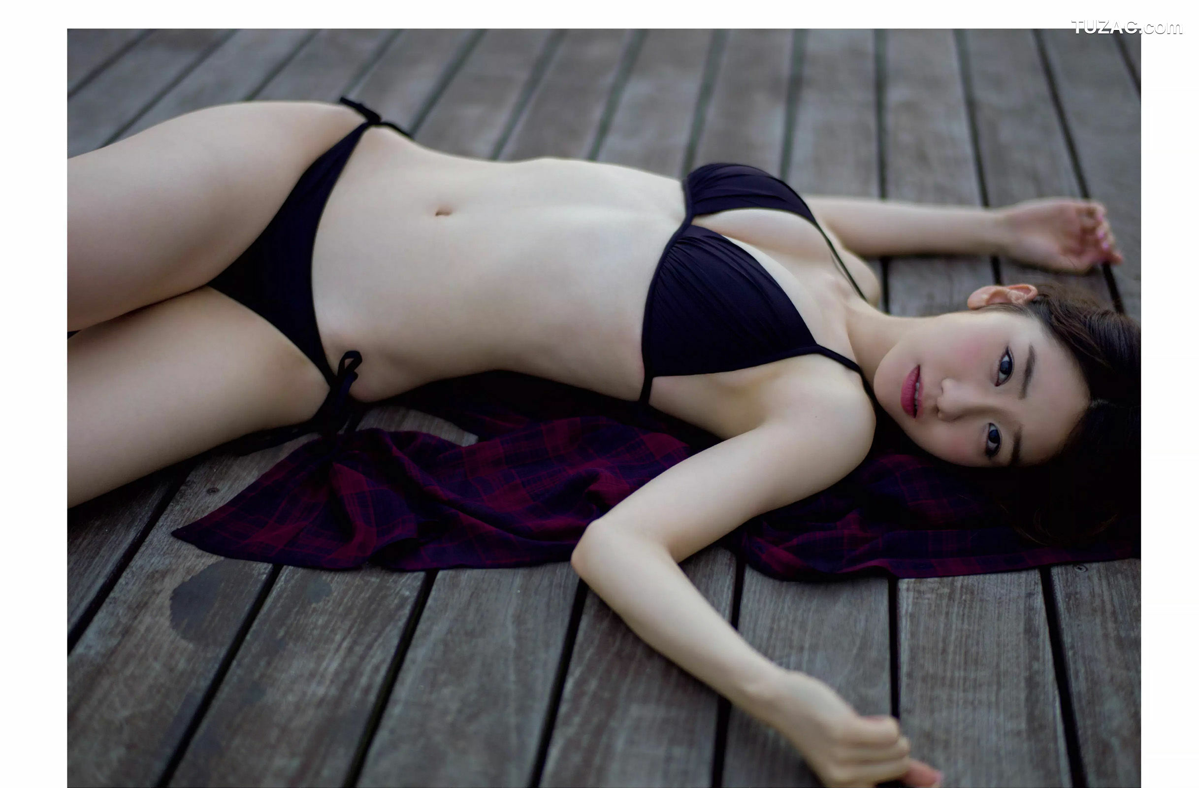 FLASH杂志写真_ 上西恵 柏木由紀 磯山さやか 2015.10.20 写真杂志[17P]