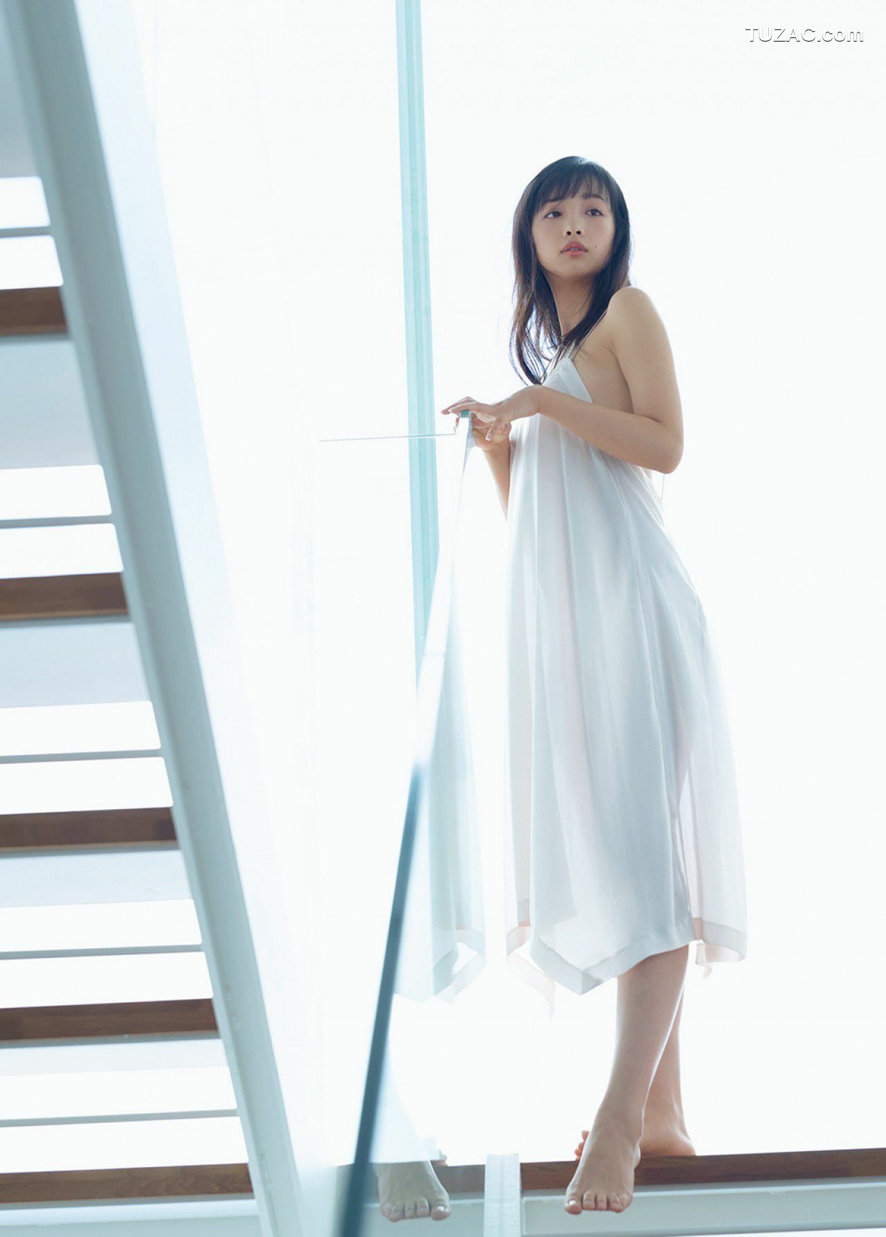 FRIDAY杂志写真_ 華村あすか 《「美バスト」シースルー (動画付き)》写真[11P]