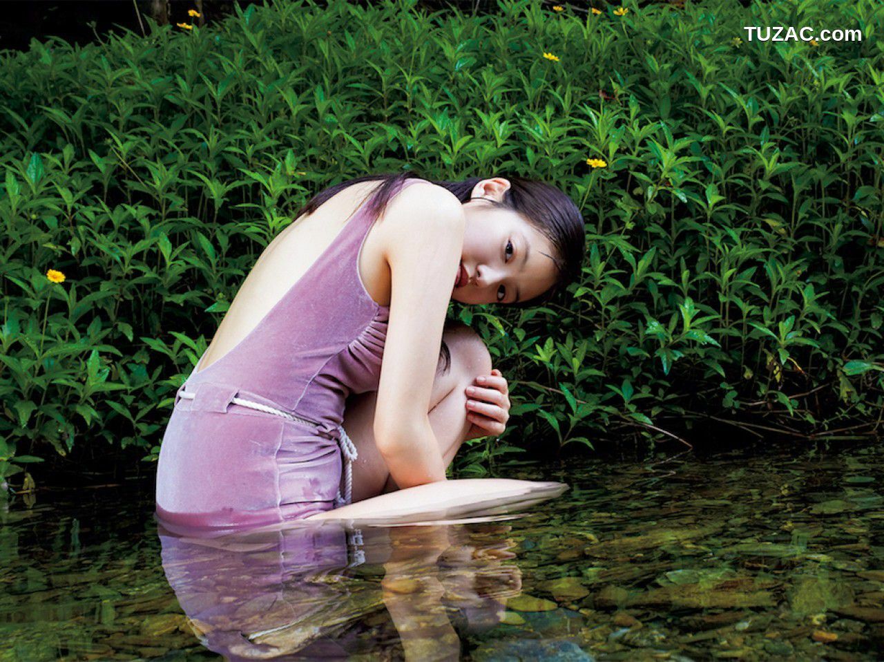 FRIDAY杂志写真_今田美桜 《ドラマ『花のち晴れ』で注目の女優+ビキニの奇跡》写真[12P]