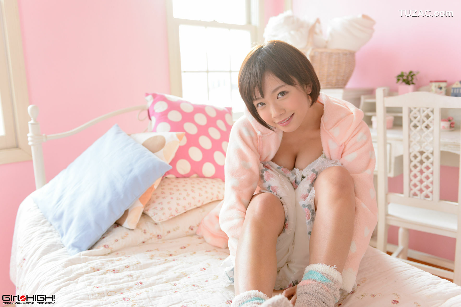 Girlz-High_ Mana Sakura 纱仓真奈、紗倉まな g022 Gravure Gallery 03 写真集[20P]