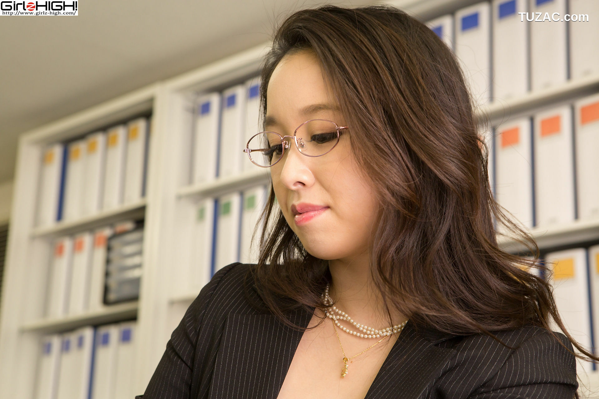 Girlz-High_ 八木沢莉央 - 黑丝OL - buno_032_003 写真集[54P]