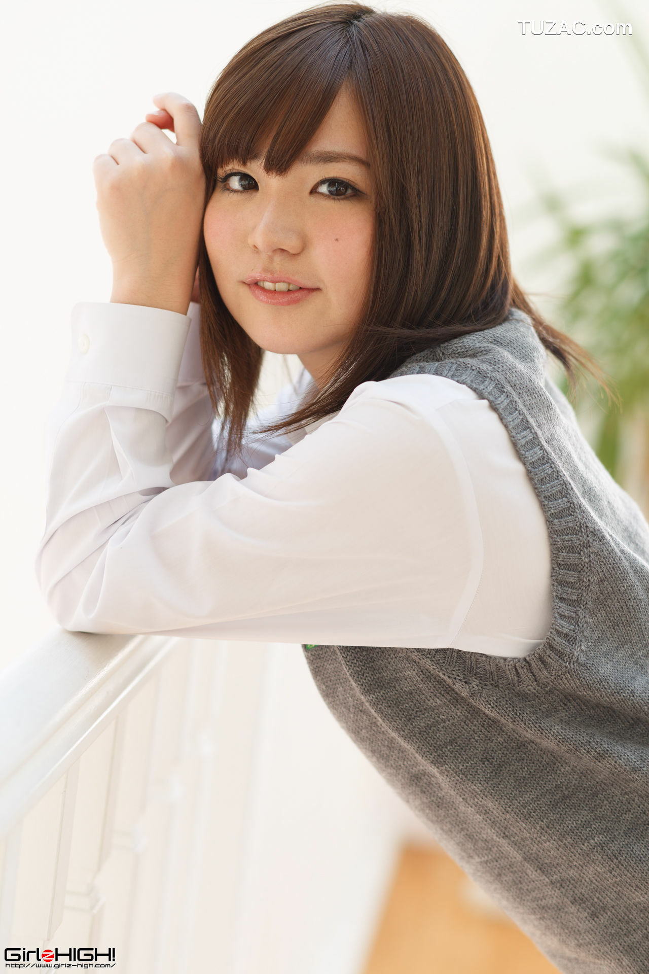 Girlz-High_Riina Yoshimi 吉見りぃな #g024 Gravure Gallery 02 写真集[40P]