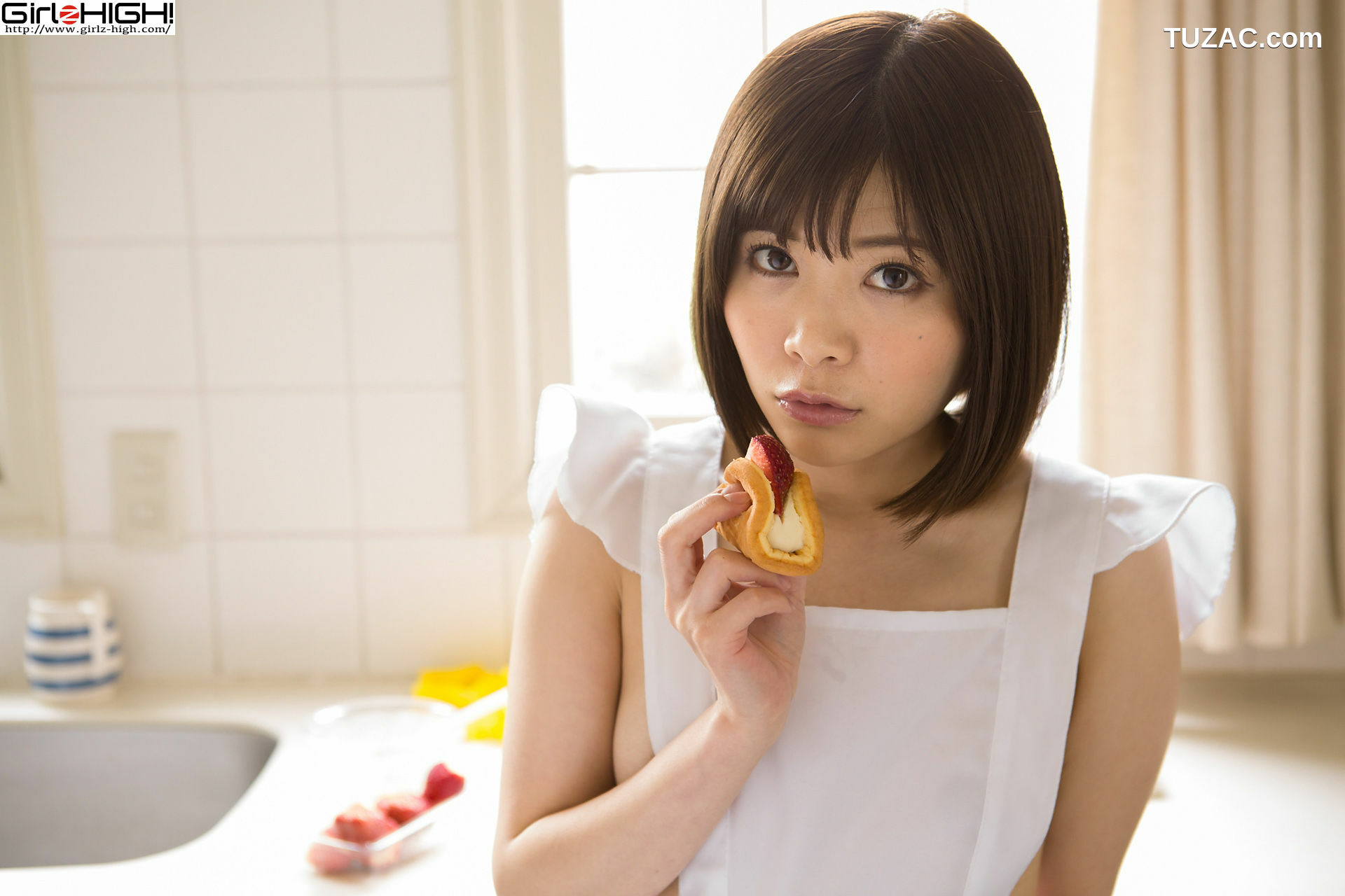 Girlz-High_山口里菜子《僕たち（私たち）お尻だ～いすき！》裸エプロン 写真集[26P]