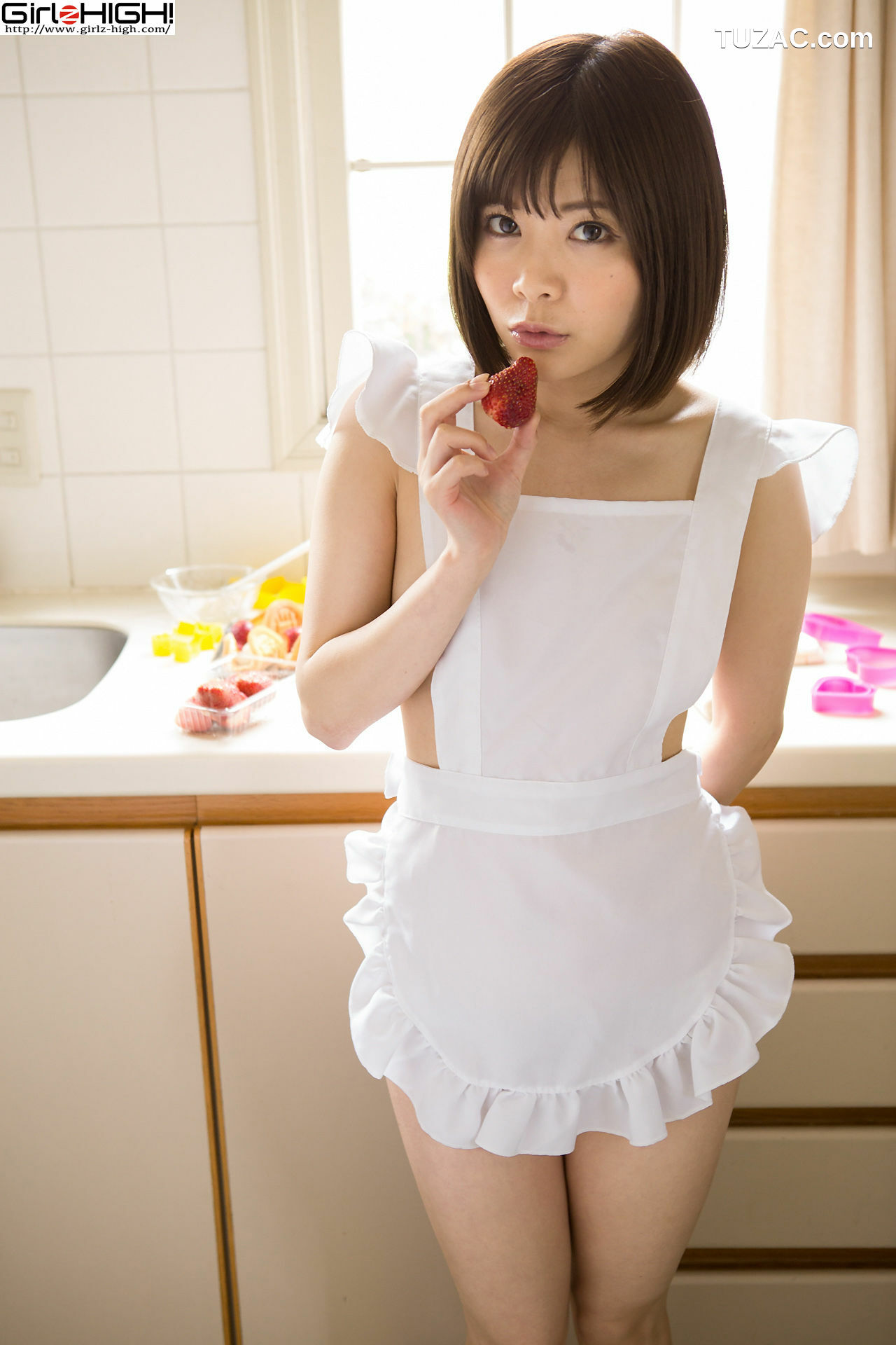Girlz-High_山口里菜子《僕たち（私たち）お尻だ～いすき！》裸エプロン 写真集[26P]