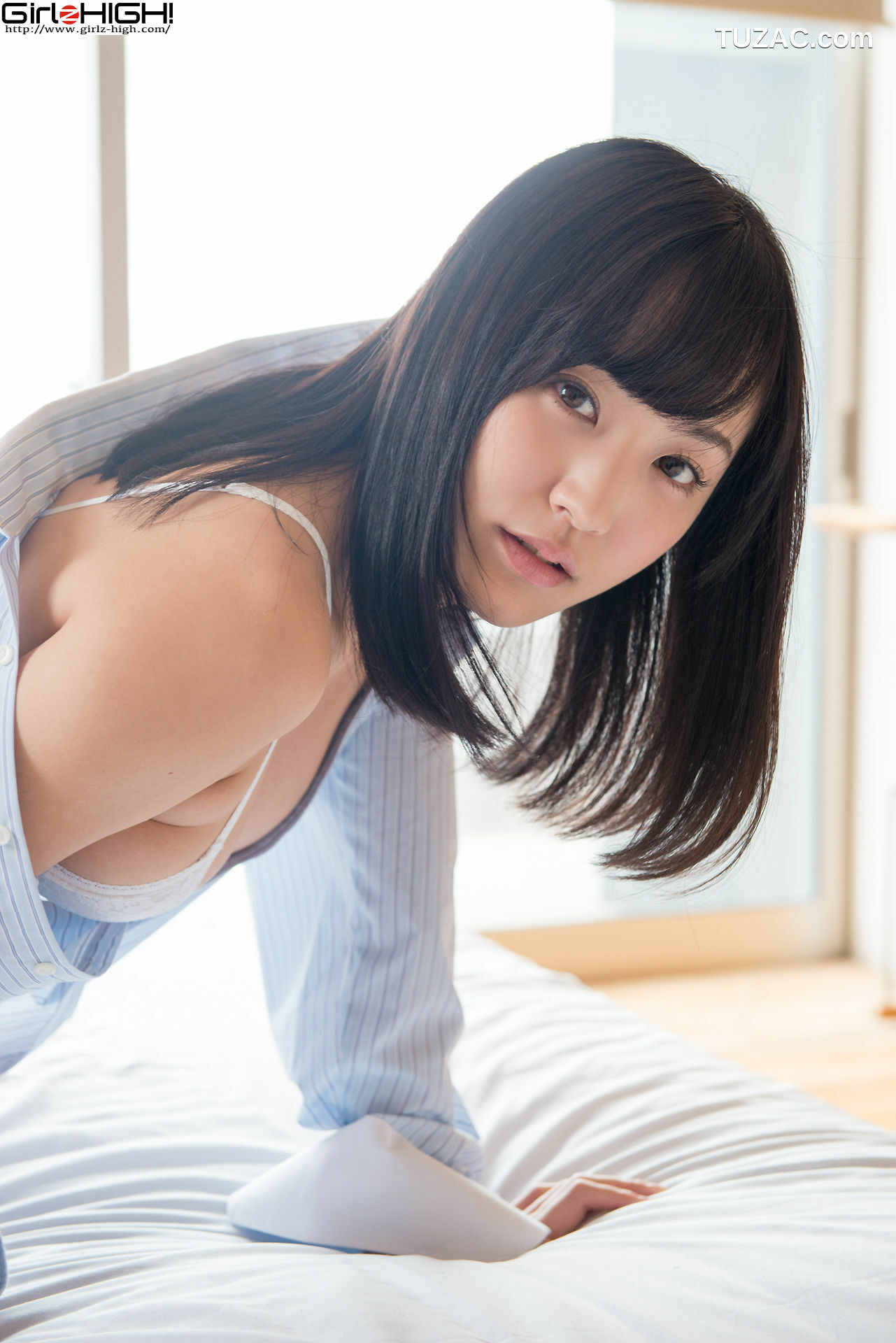 Girlz-High_浜田由梨《イケナイことしようよ》ワイシャツビキニ 写真集[30P]