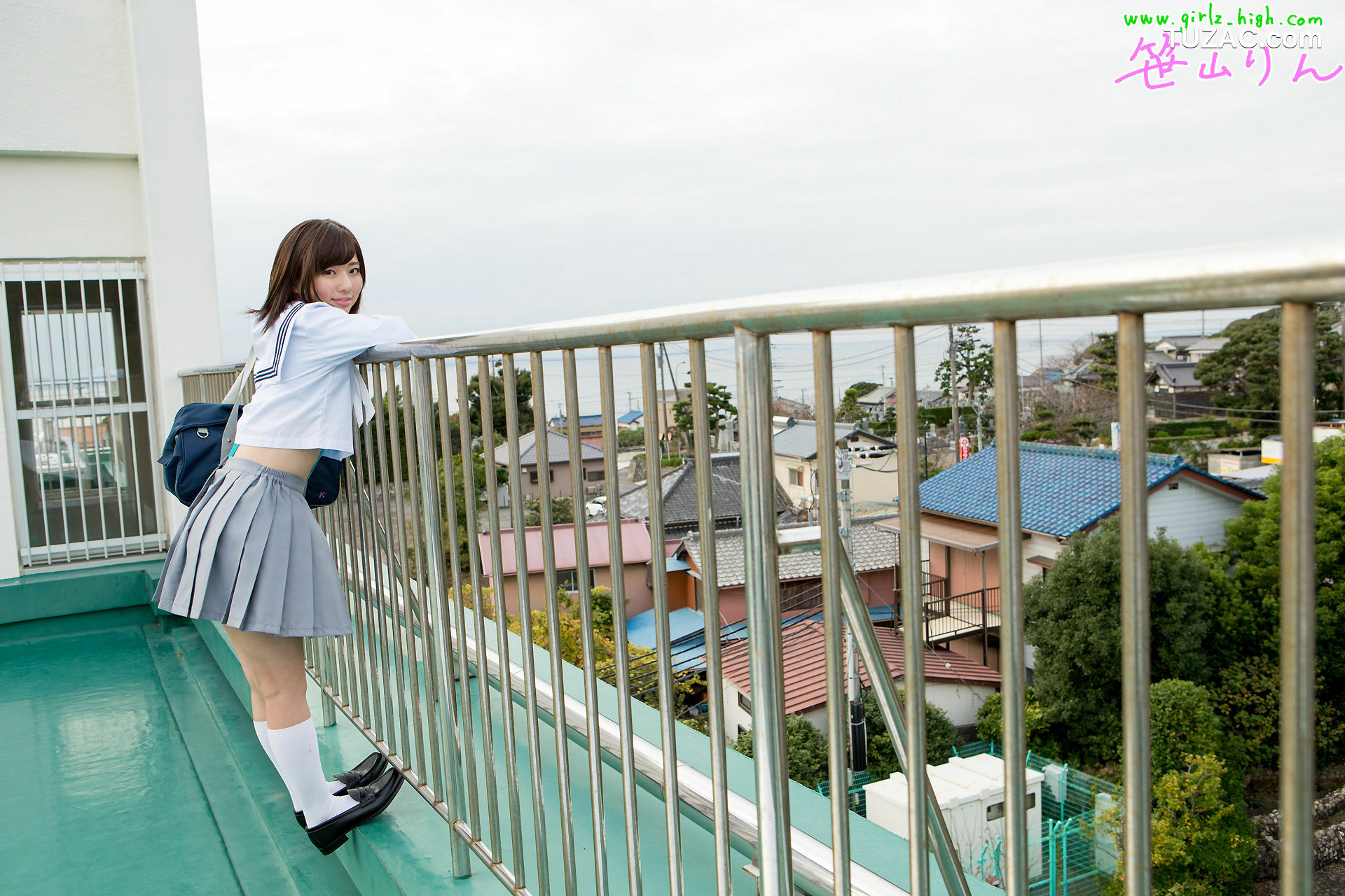 Girlz-High_笹山りん《もうギリギりん！》 ハイレグレオタード 写真集[78P]