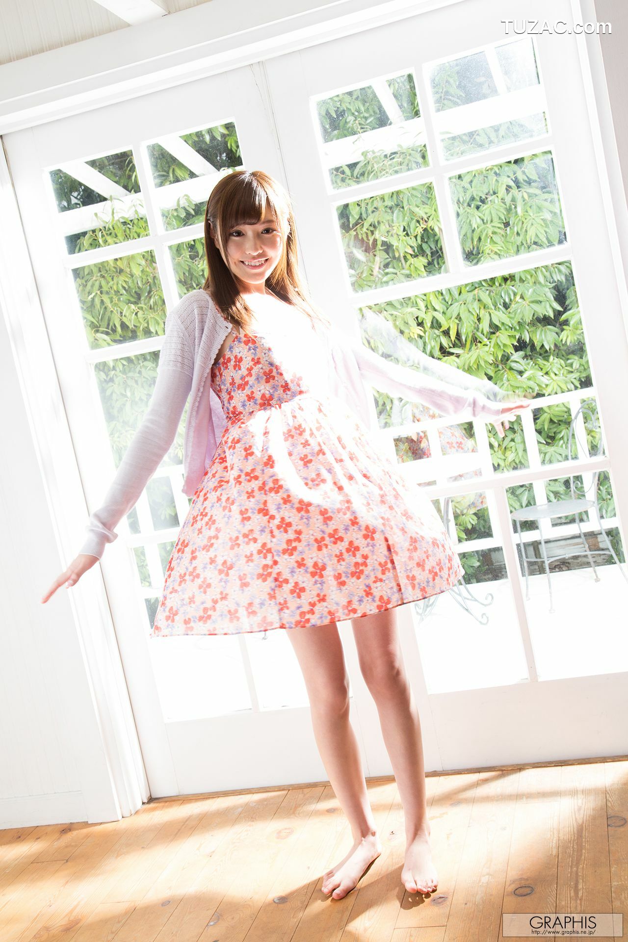 Graphis_ First Gravure 初脫ぎ娘 写真集[58P]