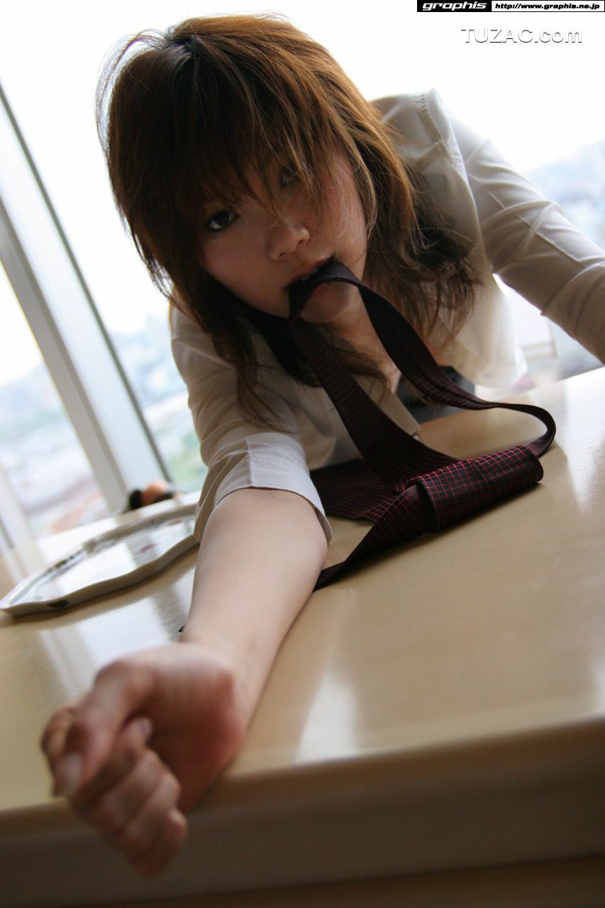 Graphis_ First Gravure 初脱ぎ娘 小川あさ美/小川阿佐美 写真集[15P]